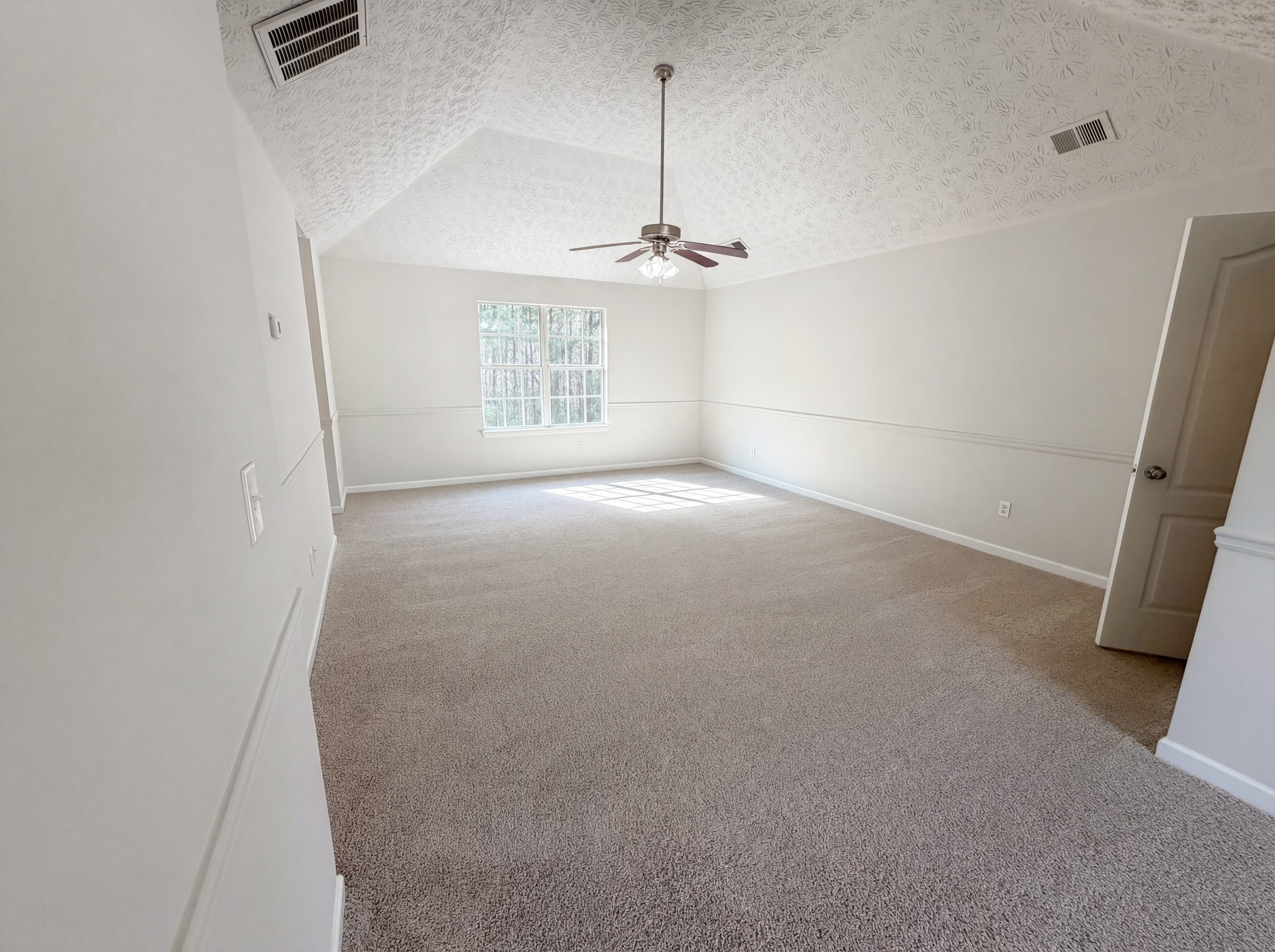 Photo 20 of 28 of 6497 Snowden Dr, Atlanta, GA