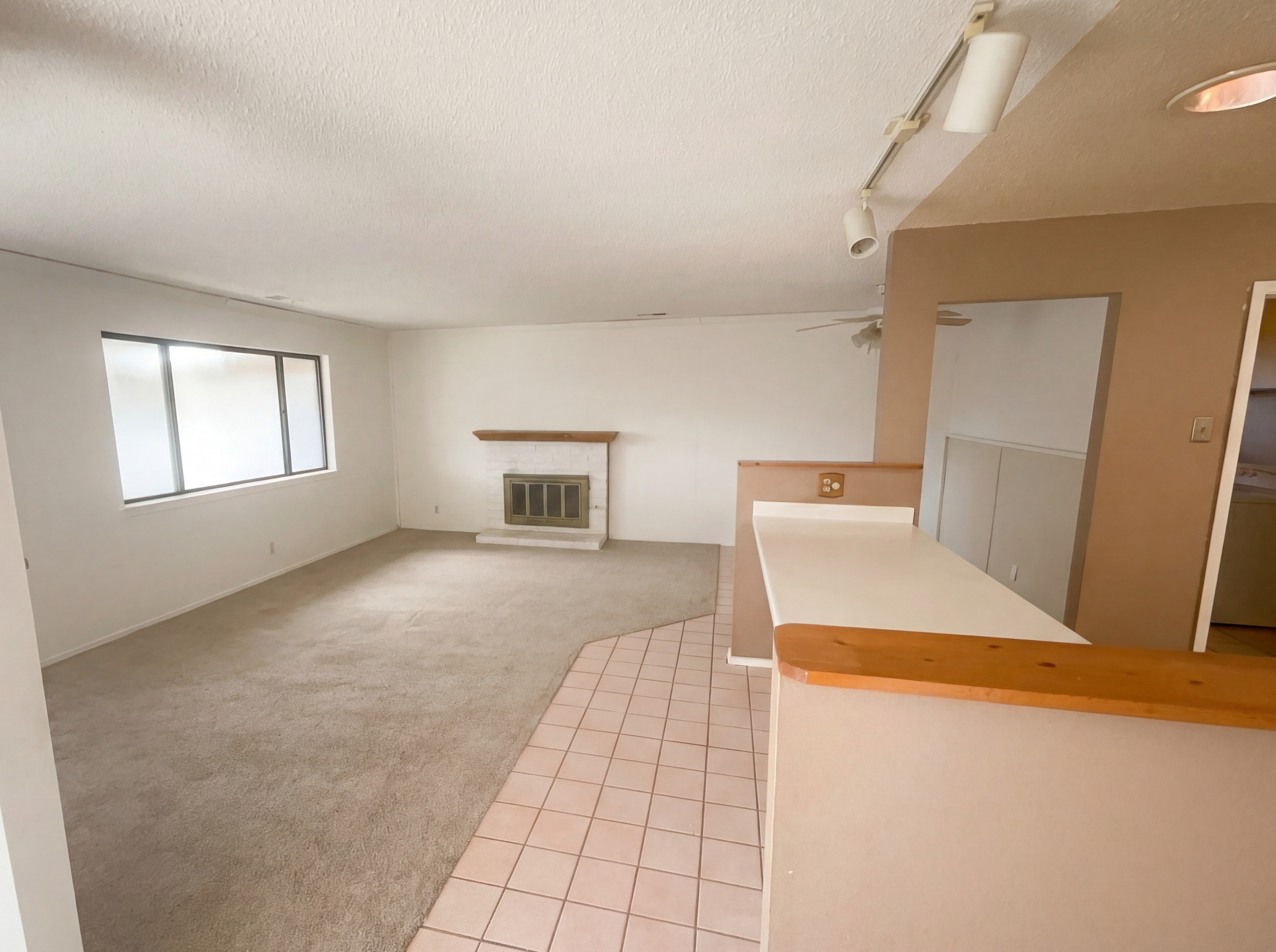 Photo 13 of 21 of 7212 Derickson Ave NE, Albuquerque, NM