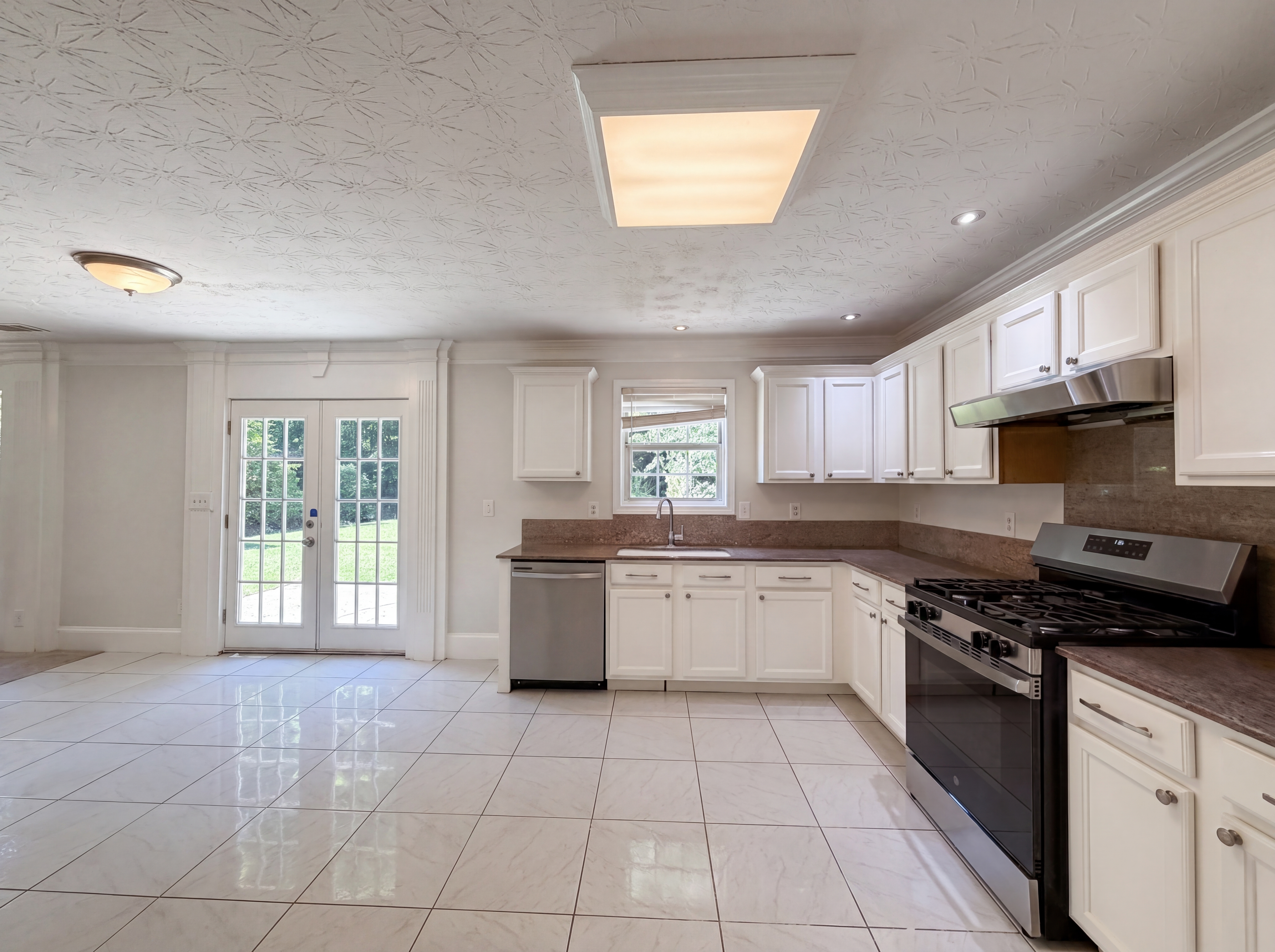 Photo 9 of 29 of 3324 Baymount Way, Lawrenceville, GA