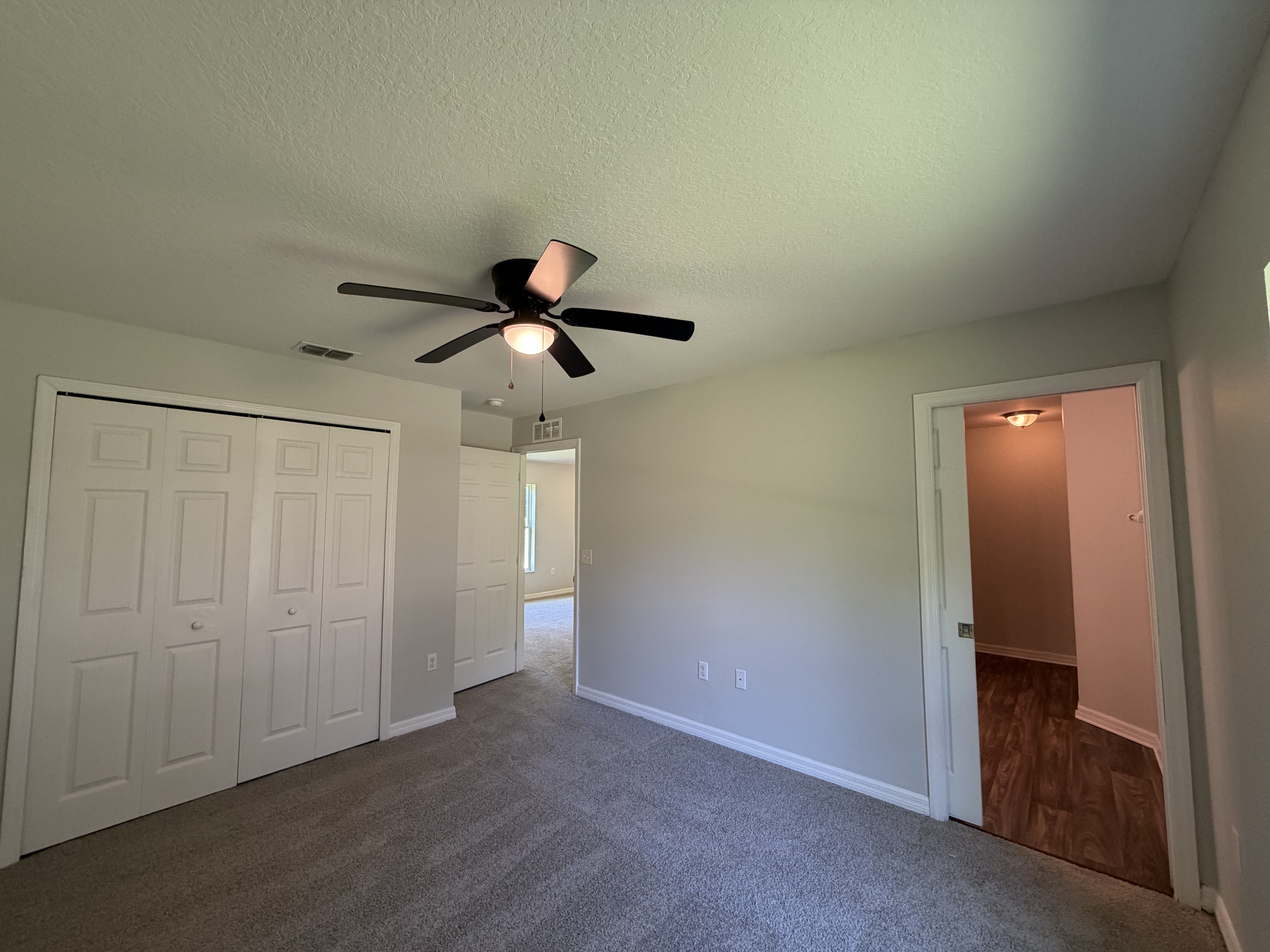Photo 13 of 20 of 705 5th St, Wildwood, FL
