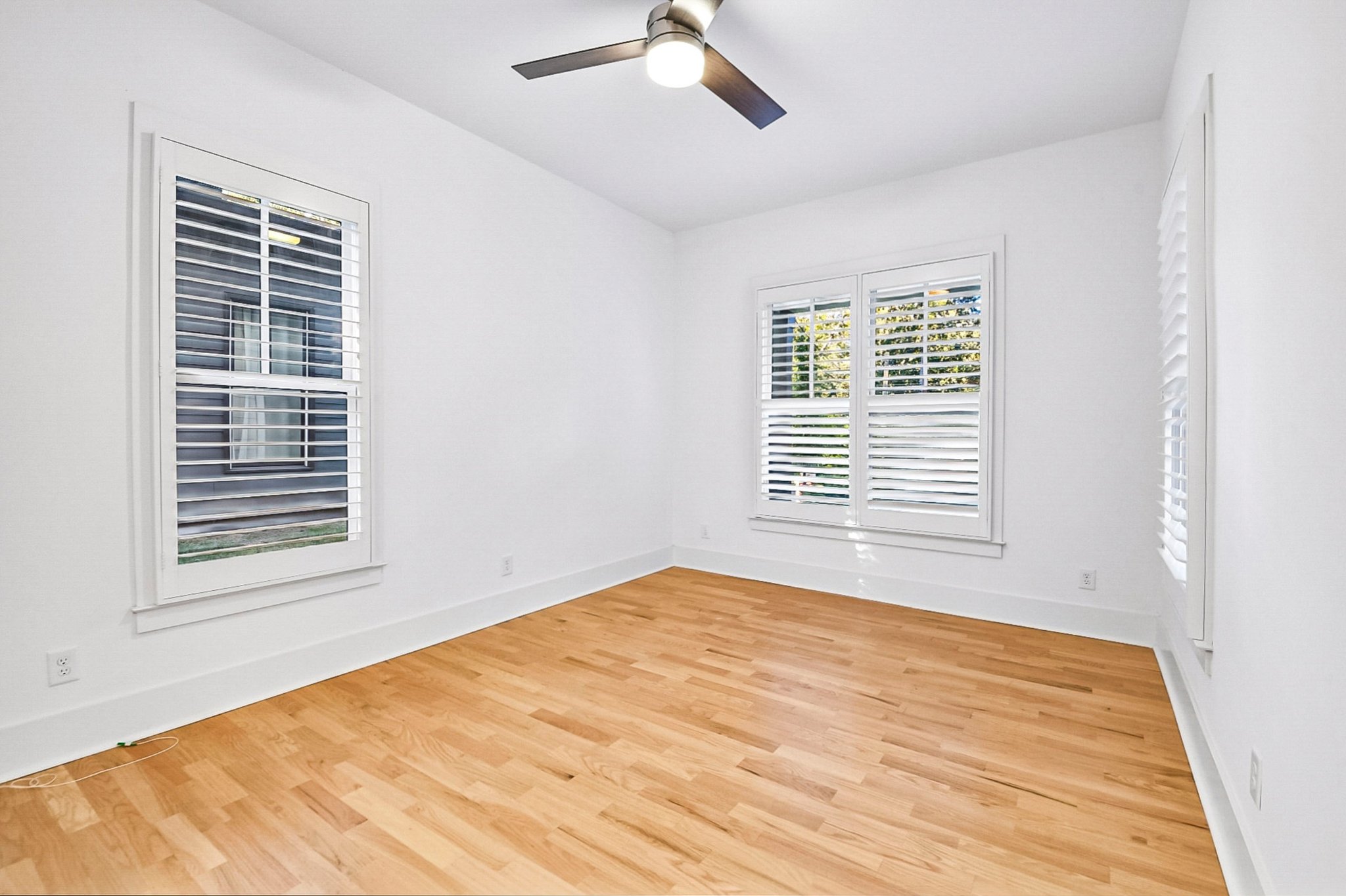 Photo 21 of 30 of 2073 Candler Road SE, Atlanta, GA