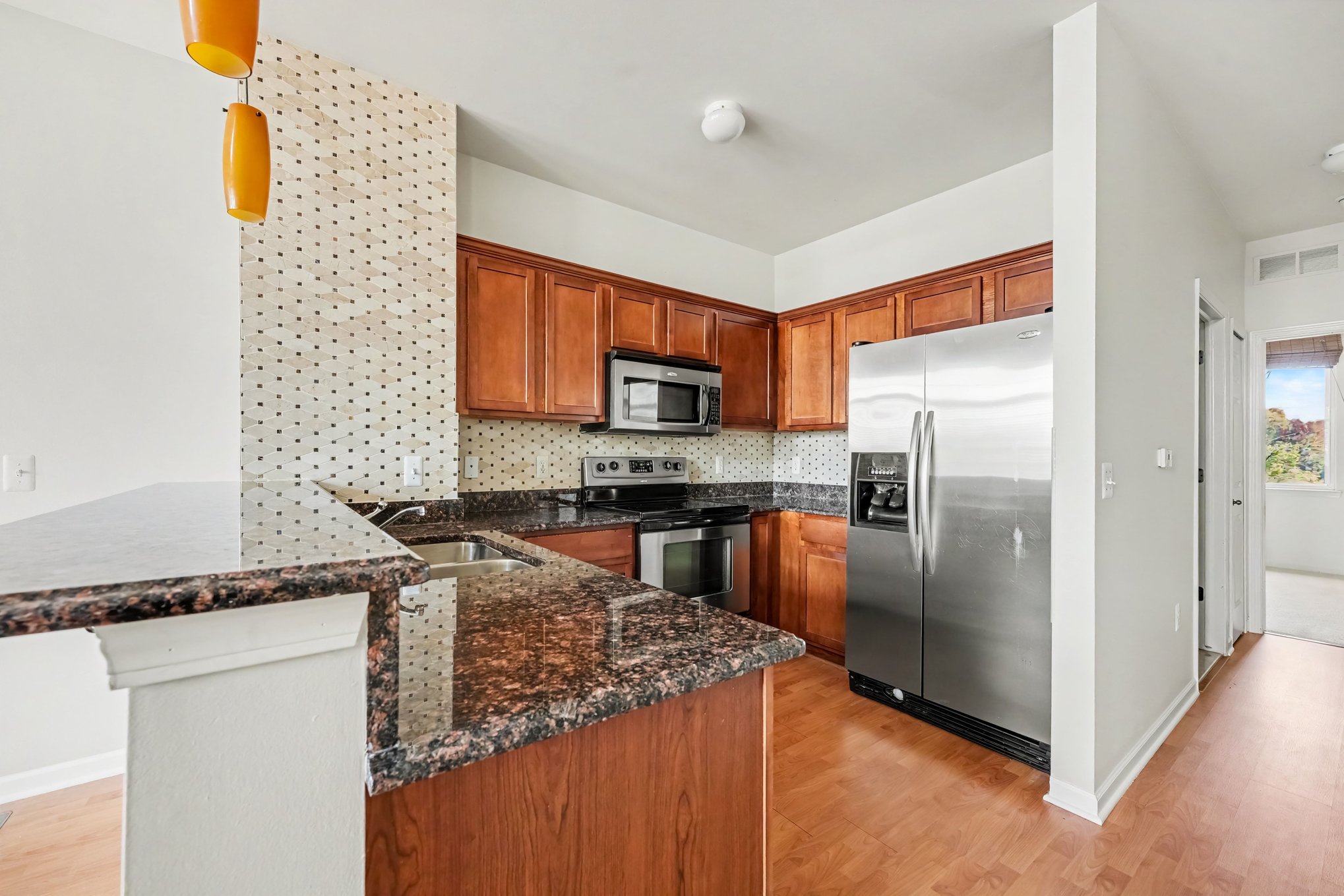 Photo 2 of 24 of 5151 Parsley Dr, Shelby Township, MI