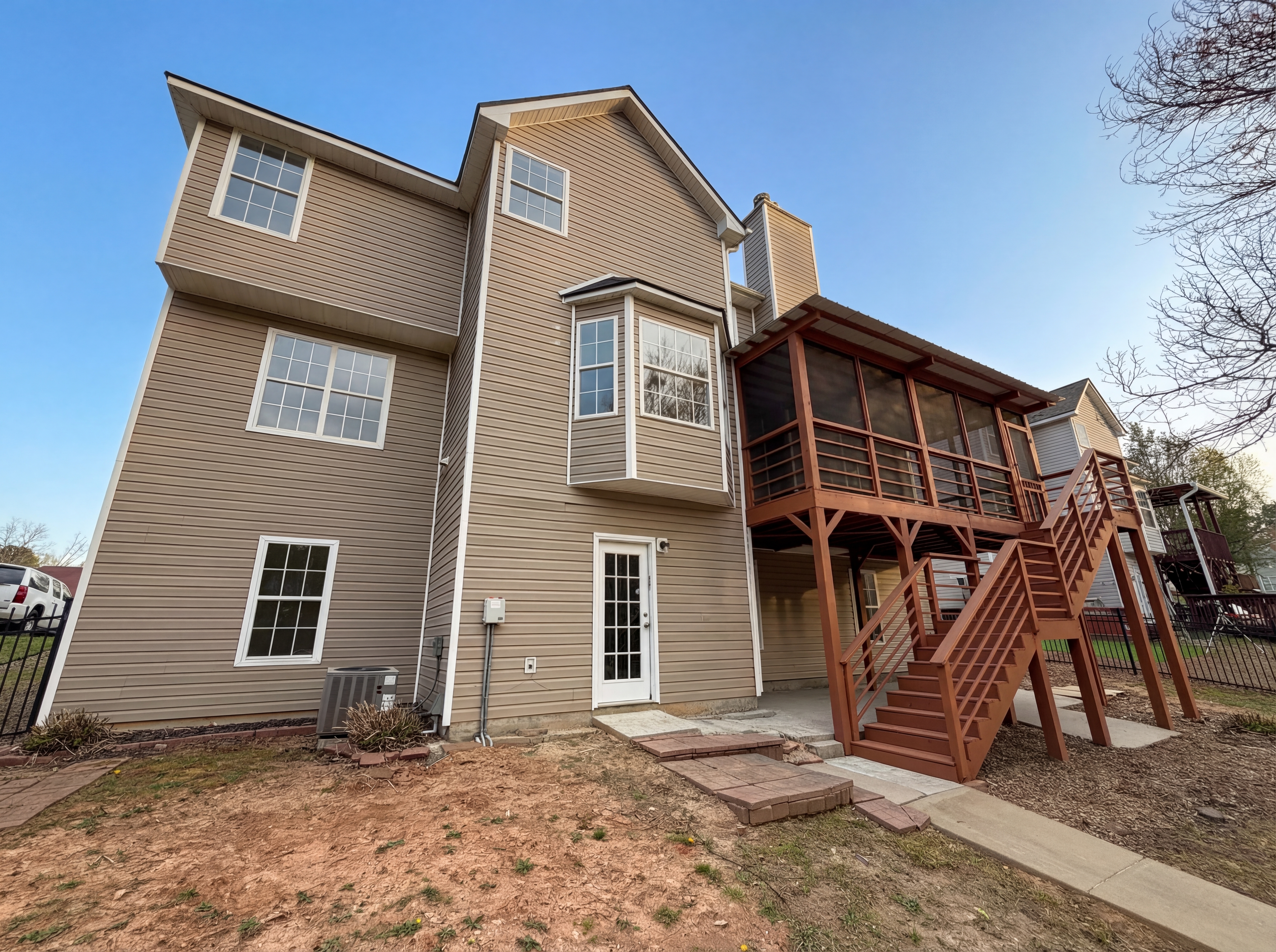 Photo 5 of 46 of 5522 Wind River Ln, Powder Springs, GA