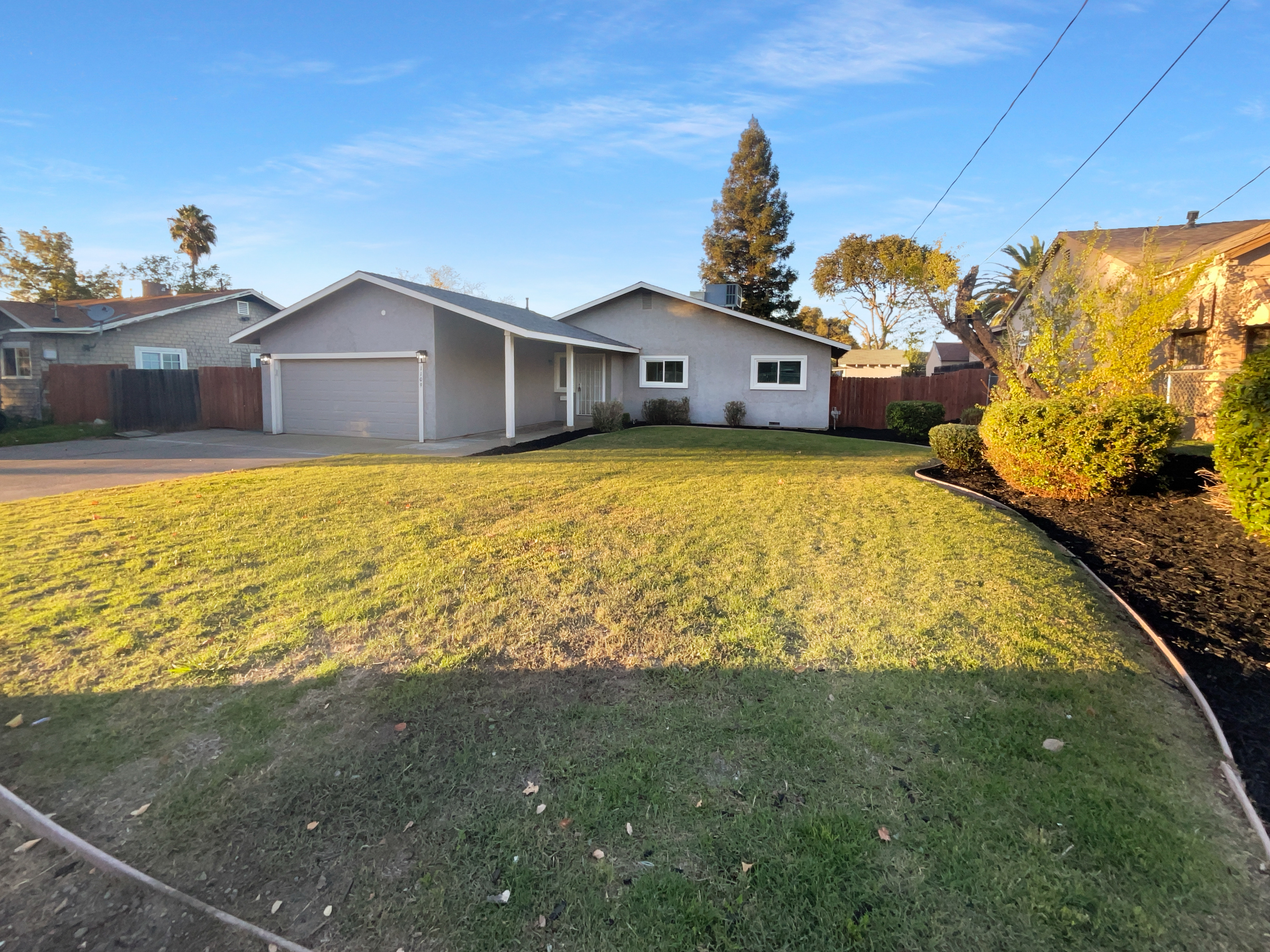 Photo 8 of 22 of 1109 Frienza Ave, Sacramento, CA