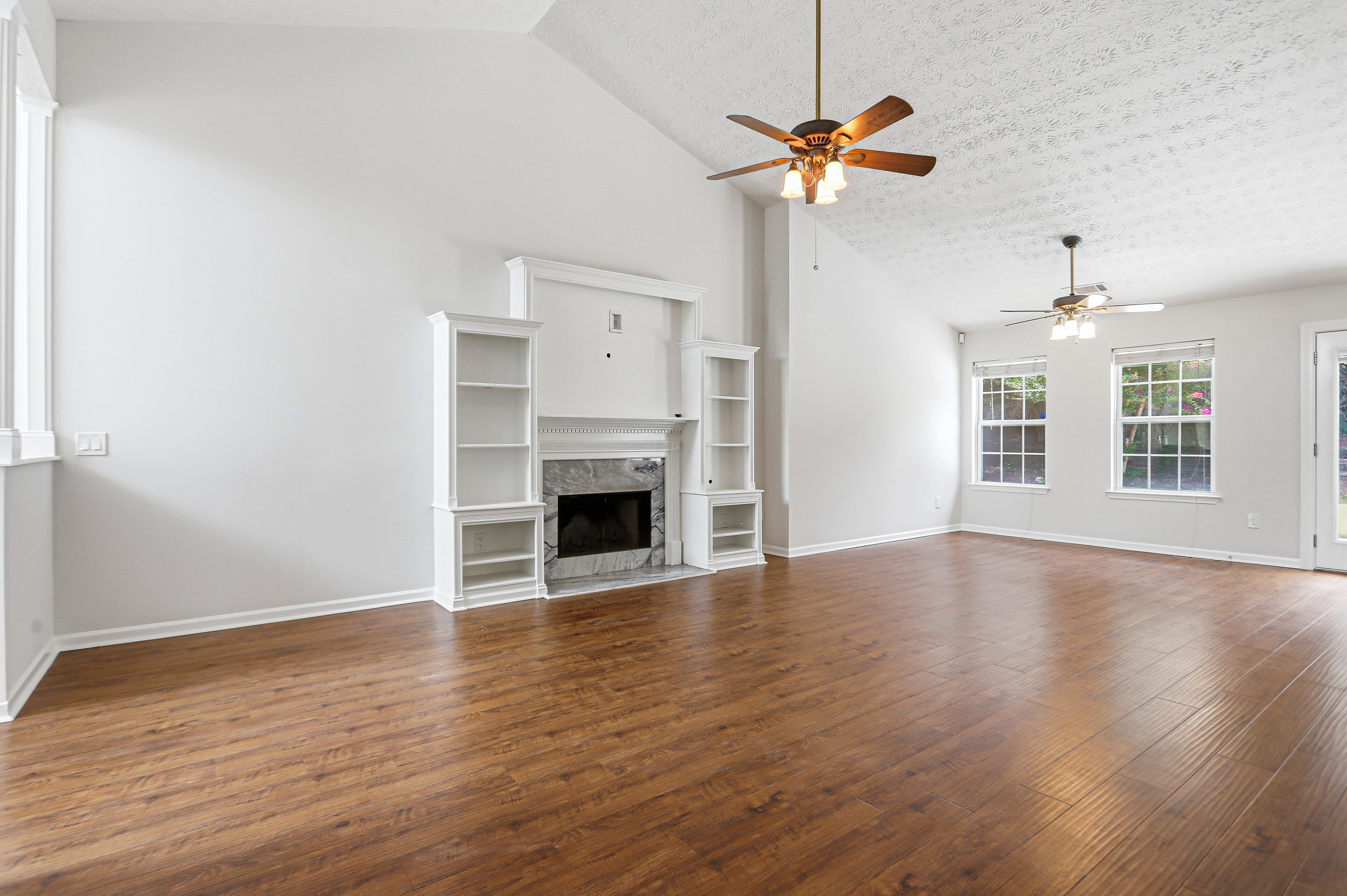 Photo 8 of 39 of 3641 Coveside Ct, Loganville, GA