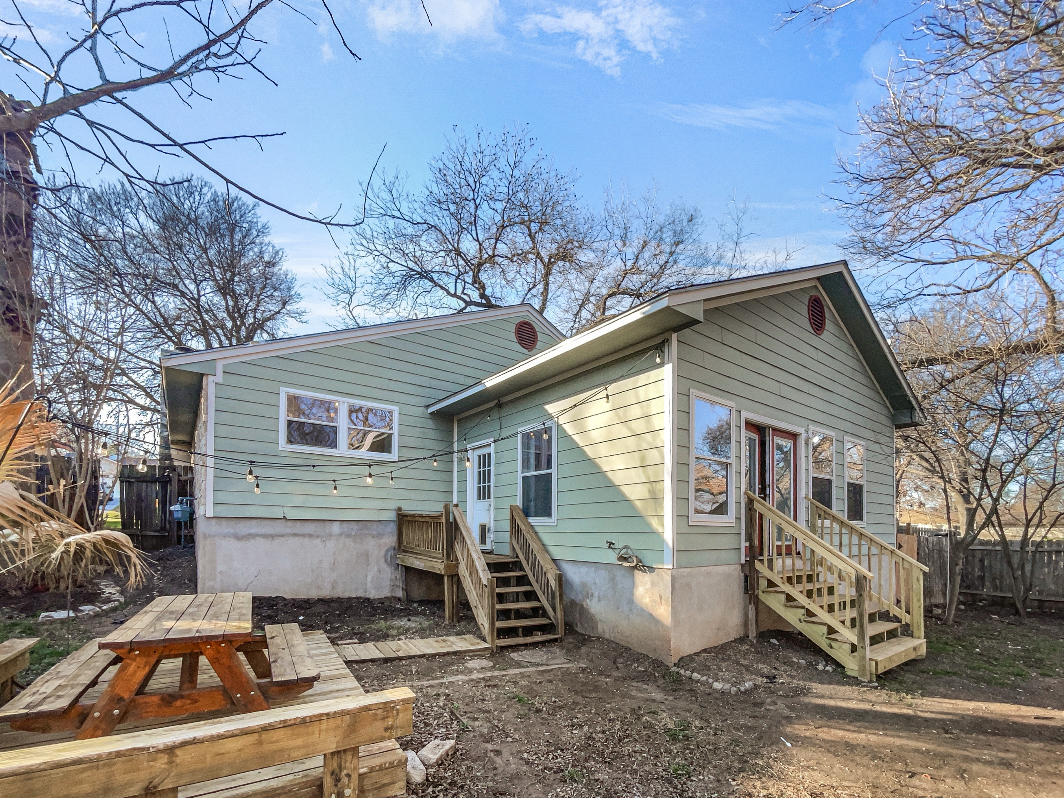 Photo 5 of 18 of 1516 Gatlinburg Dr, Pflugerville, TX