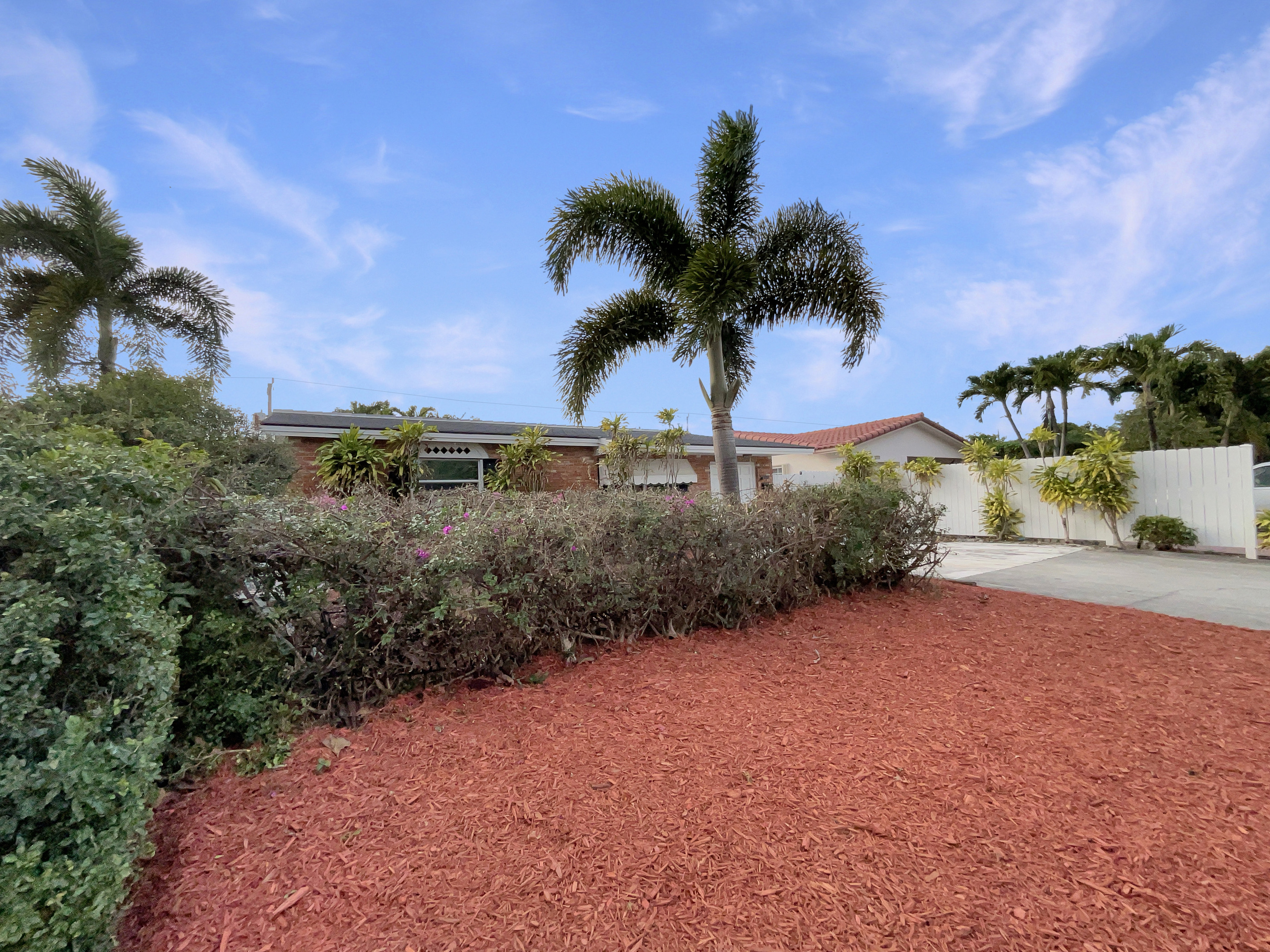 Photo 7 of 20 of 3765 NE 12th Ter, Pompano Beach, FL