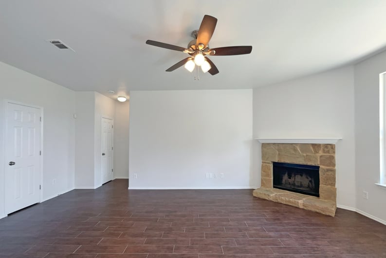 Property photo 3 of 8700 Navigation Dr