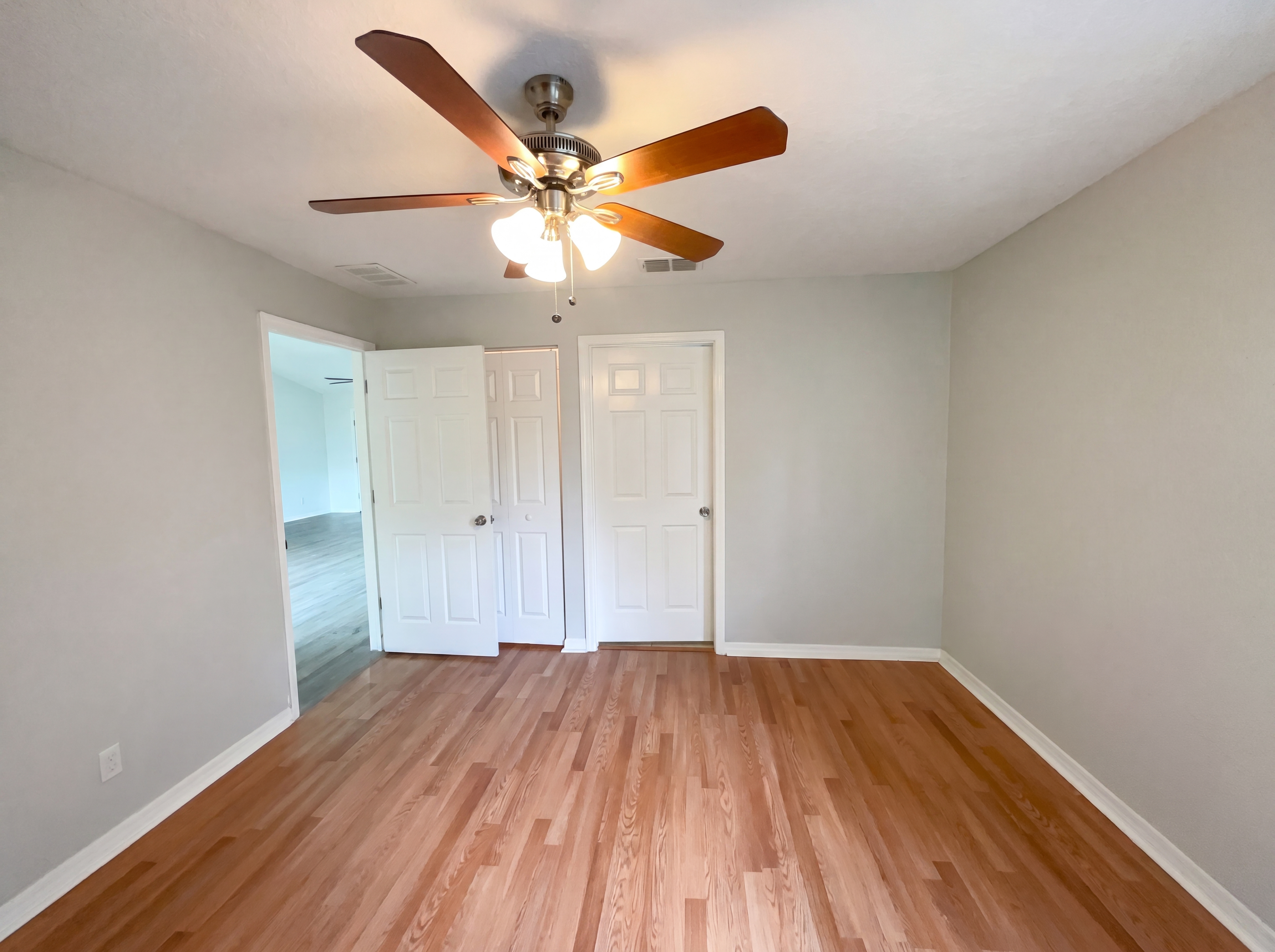 Photo 12 of 25 of 1801 Missouri Ave, Saint Cloud, FL