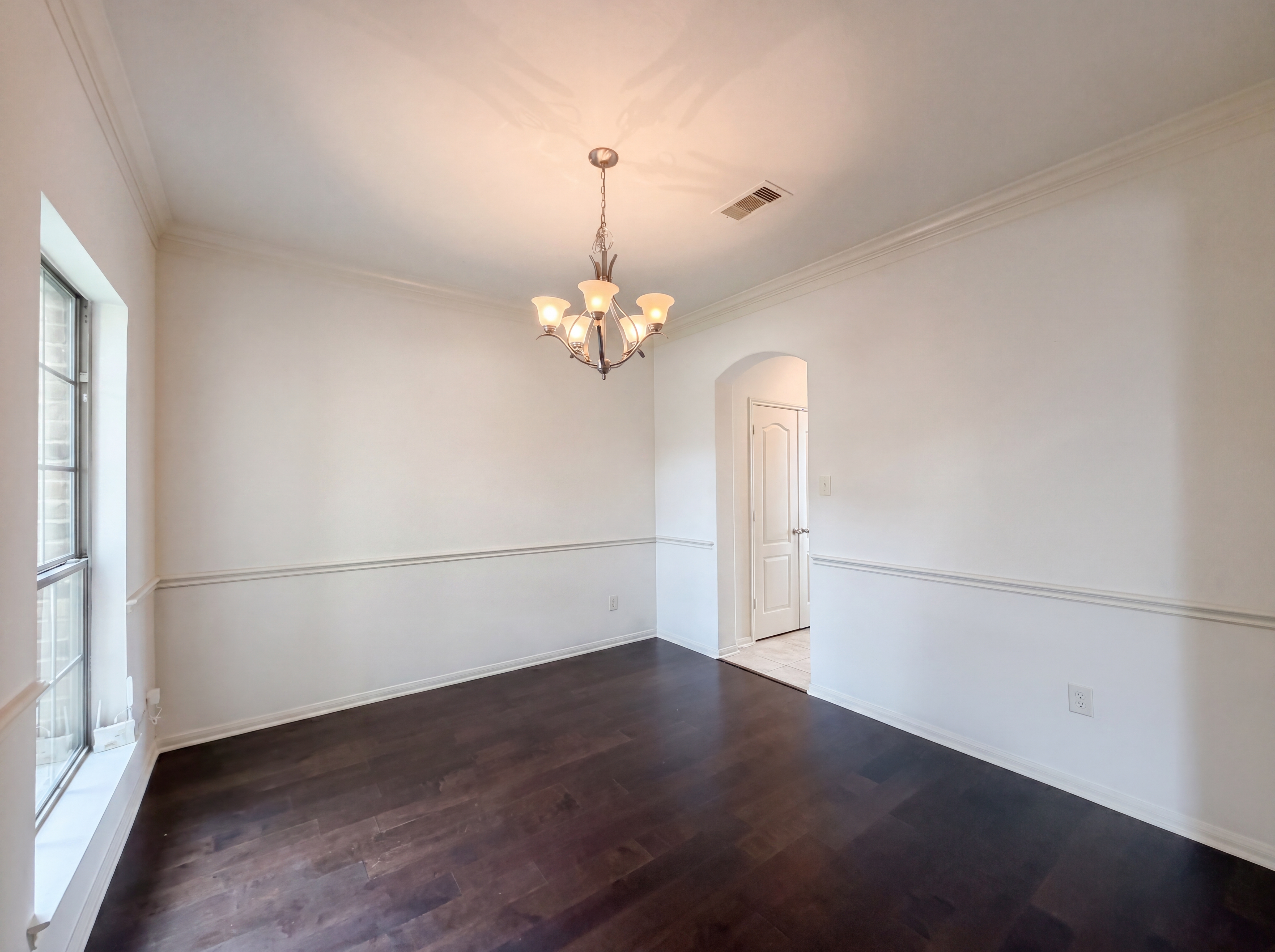 Photo 13 of 29 of 8611 Bright Angel Ln, Cypress, TX