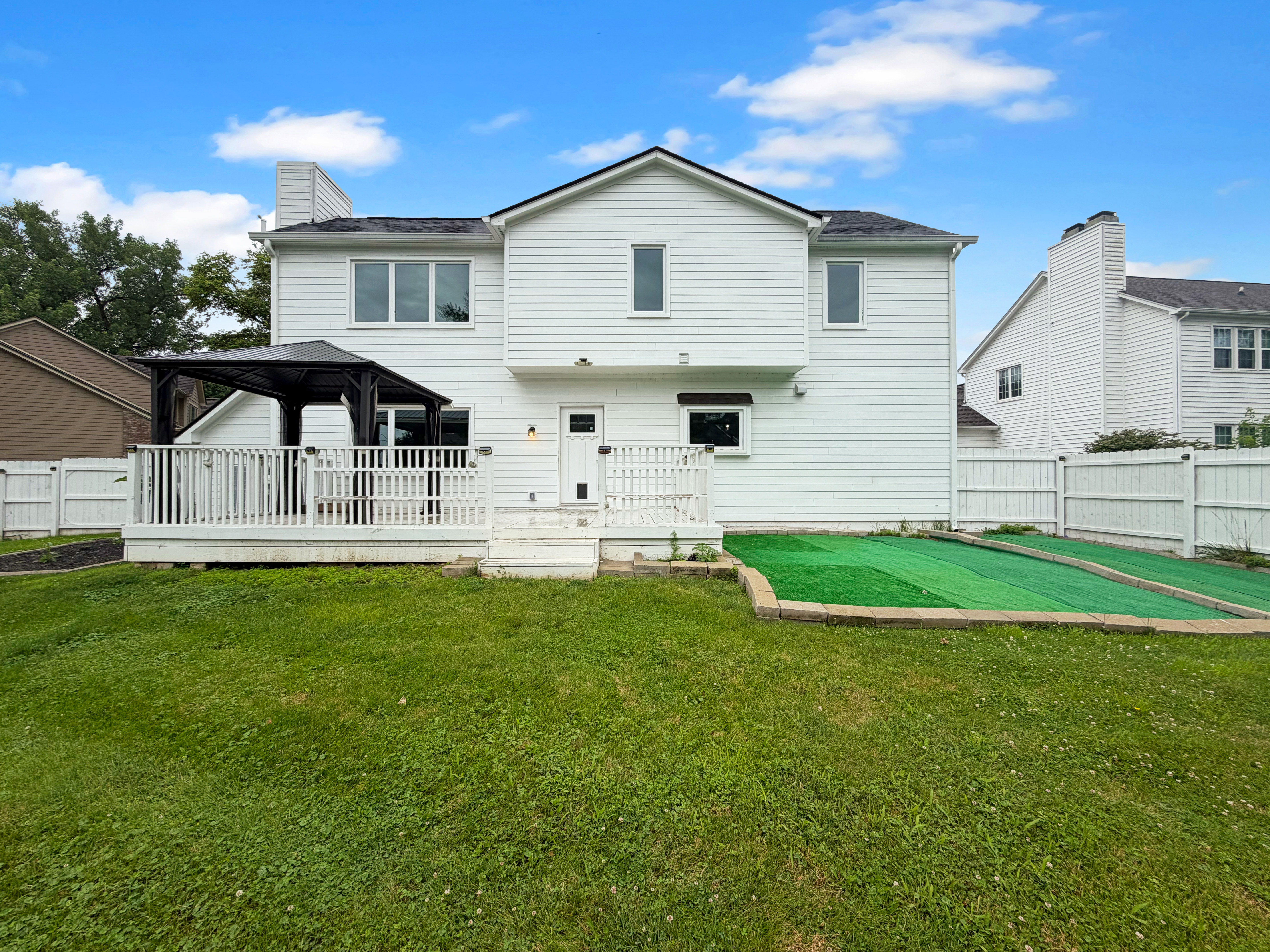 Photo 5 of 28 of 12825 Clifford Cir, Carmel, IN