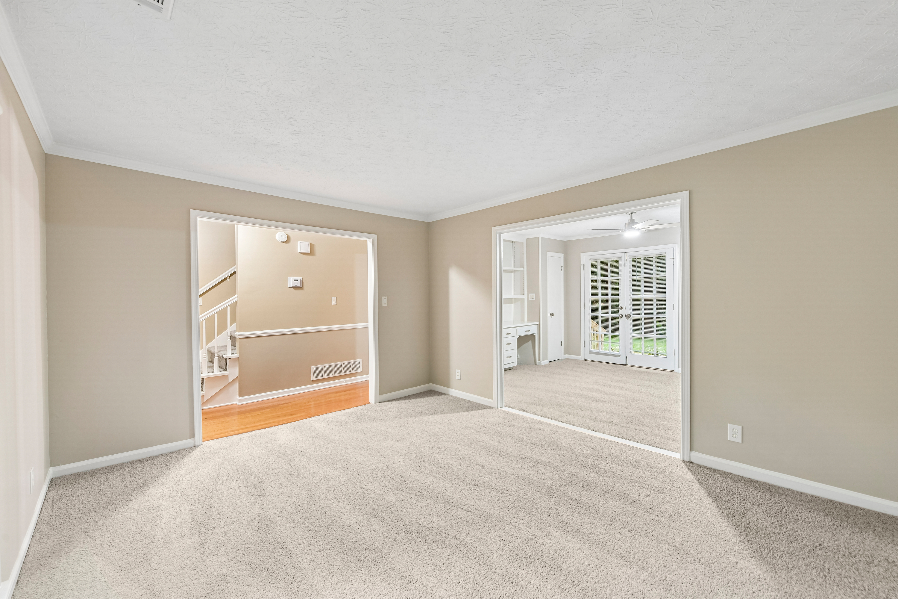 Photo 7 of 38 of 714 Continental Dr, Lawrenceville, GA