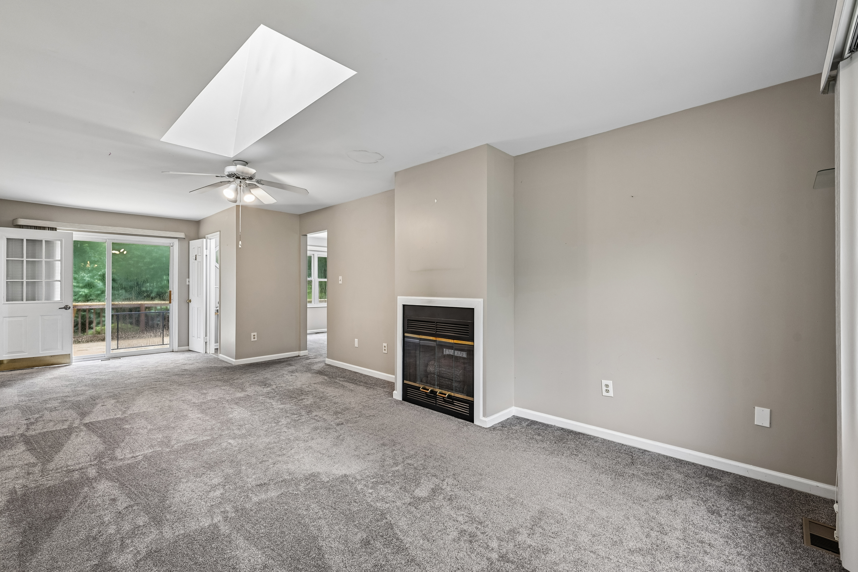 Photo 19 of 46 of 11811 Gordon Rd, Fredericksburg, VA