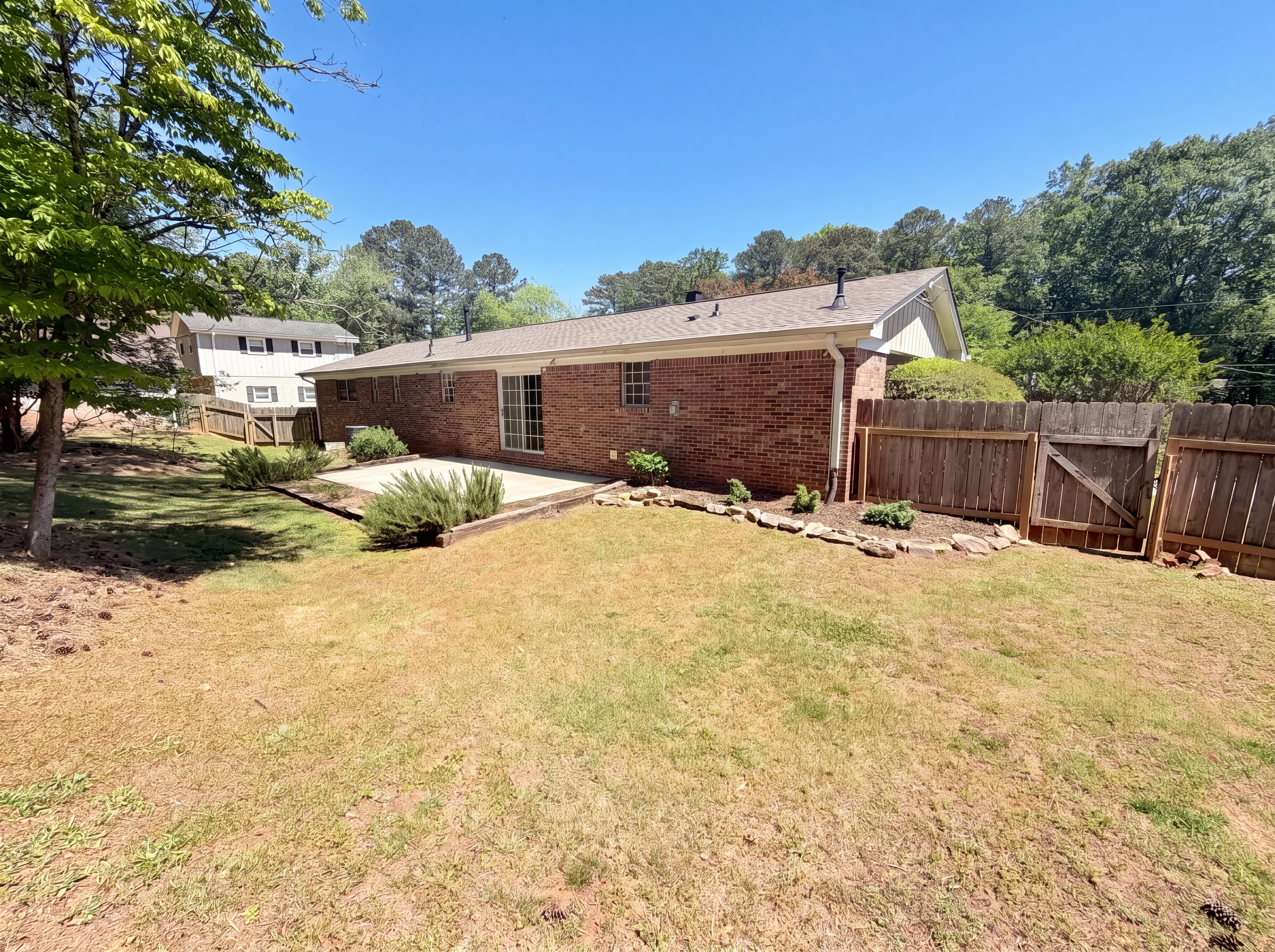 Photo 22 of 24 of 4134 Fawn Ln SE, Smyrna, GA