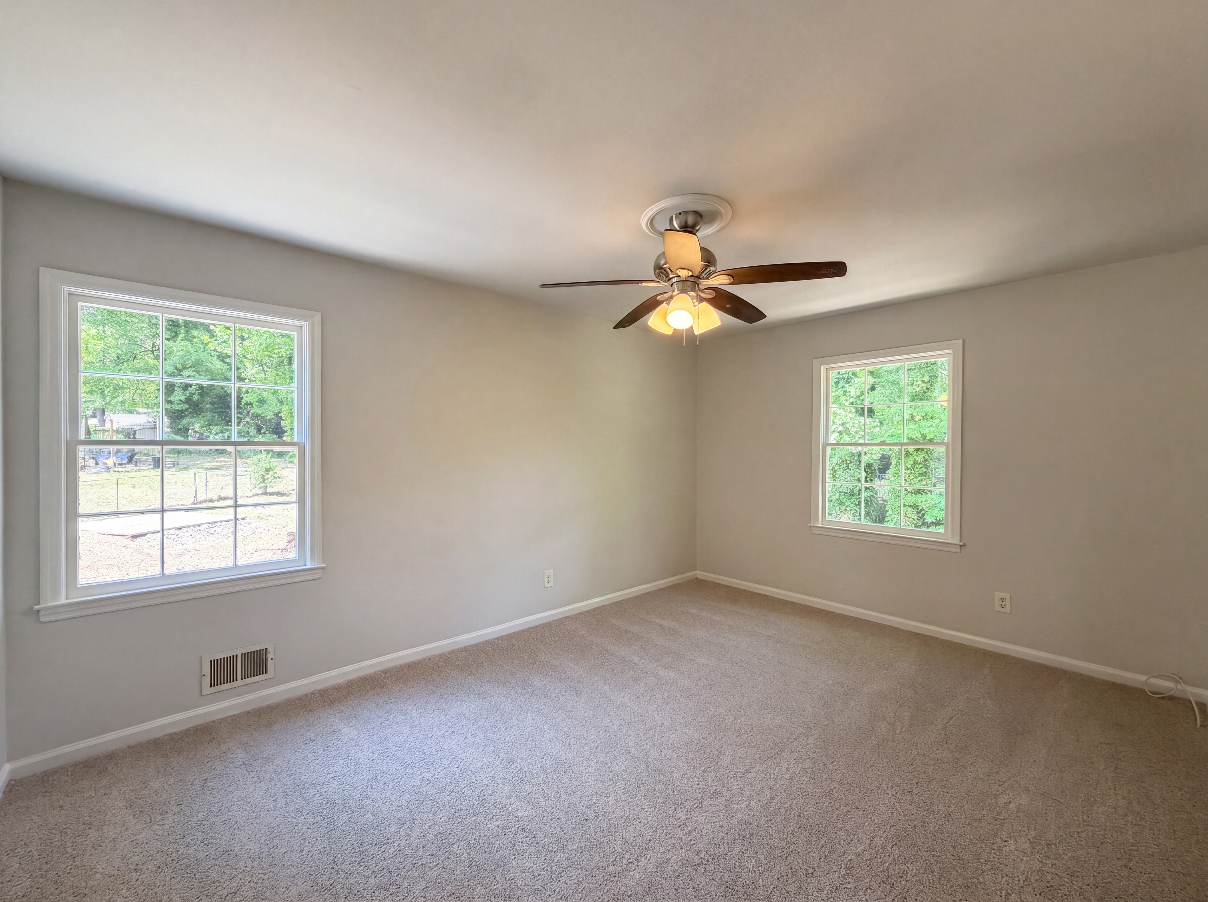 Photo 11 of 22 of 2650 Oxbow Way SW, Marietta, GA