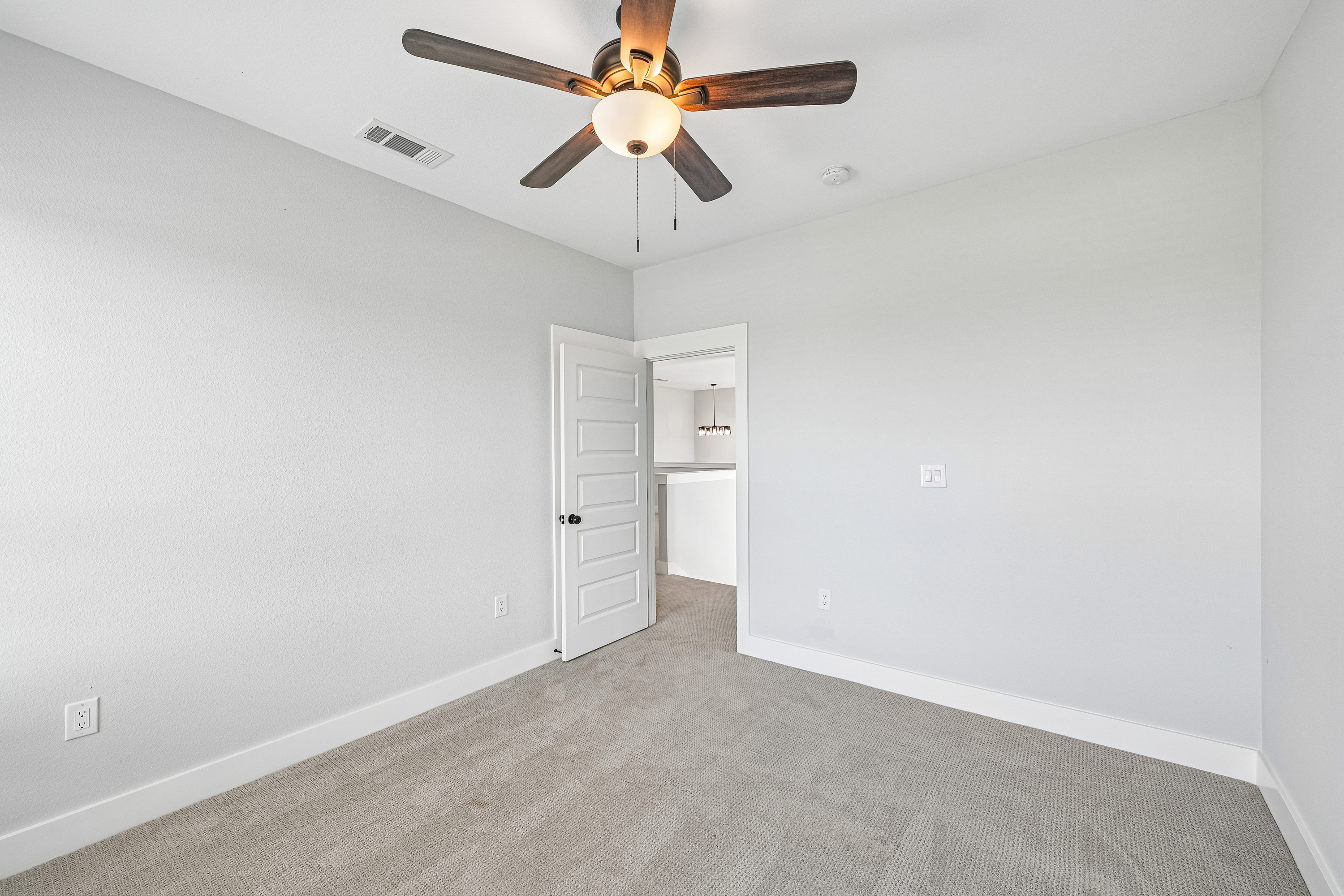 Photo 22 of 44 of 681 Davenport Dr, Waxahachie, TX