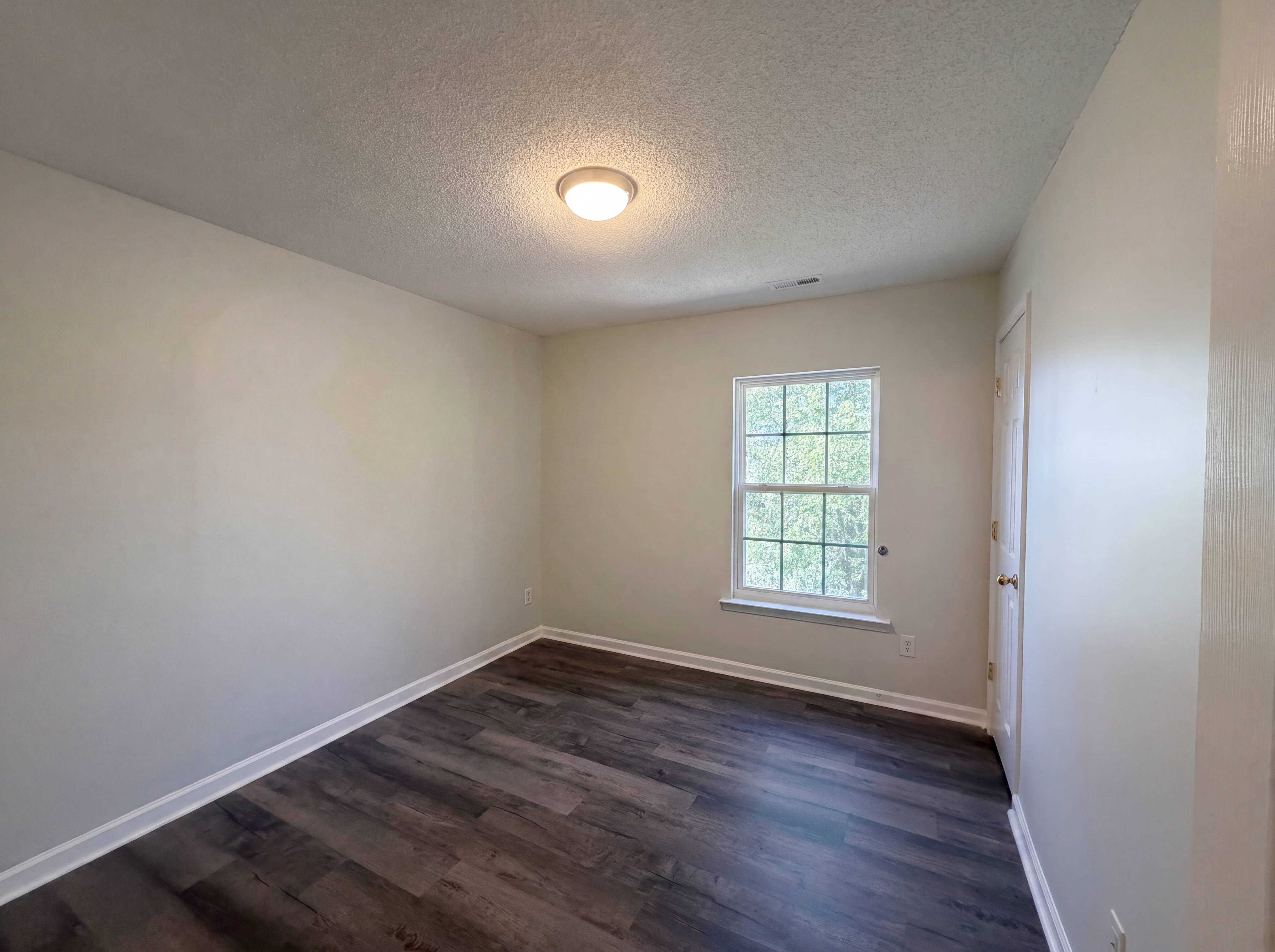 Photo 10 of 17 of 104 Valley Glen Dr, Morrisville, NC