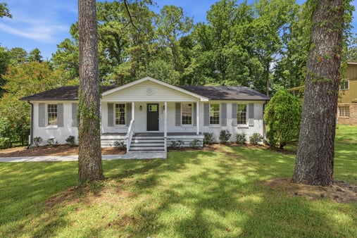 Photo 1 of 27 of 3300 S Whisper Dr, Douglasville, GA