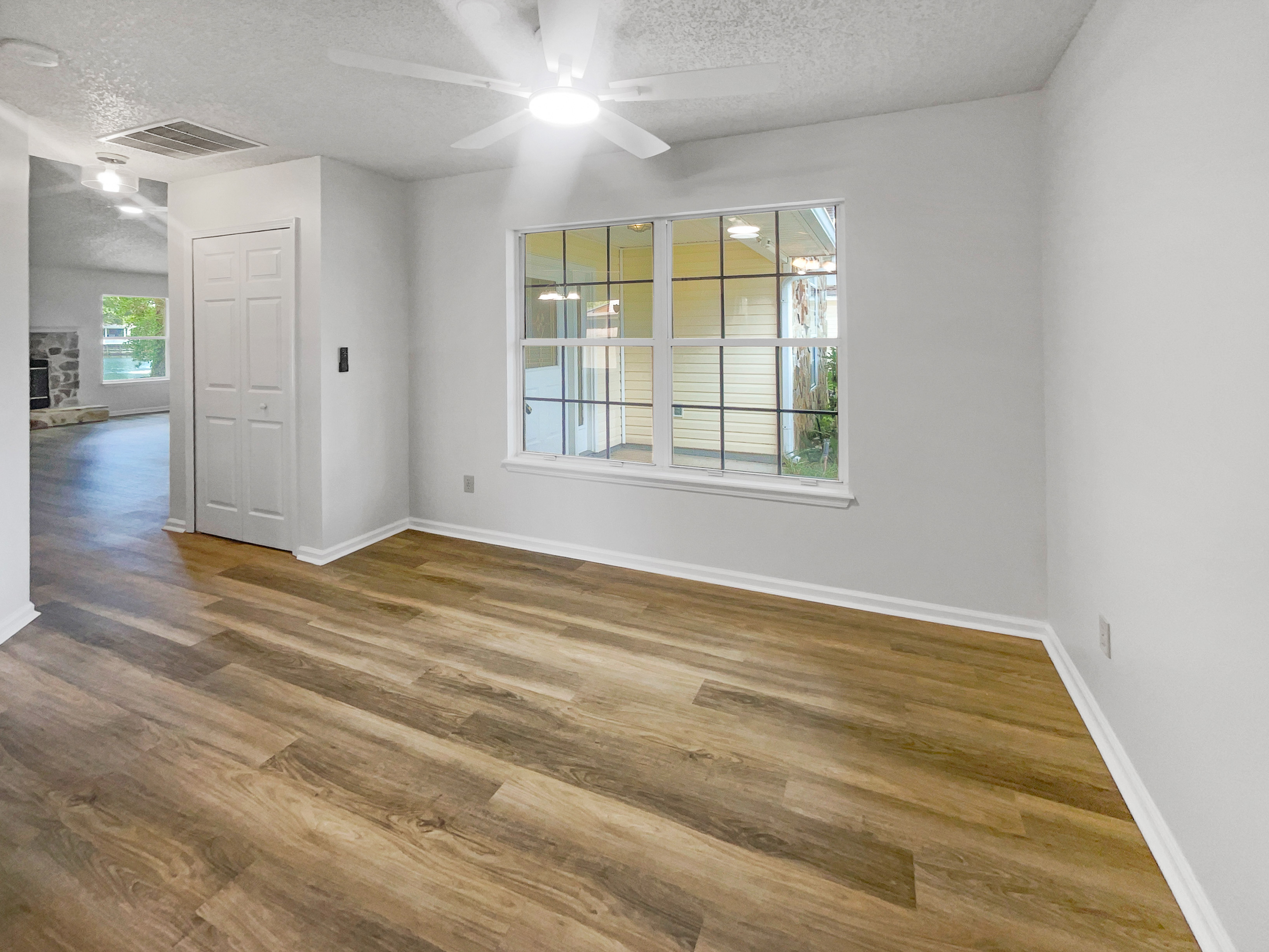 Photo 11 of 20 of 12011 Cobblestone Forest Cir S, Jacksonville, FL
