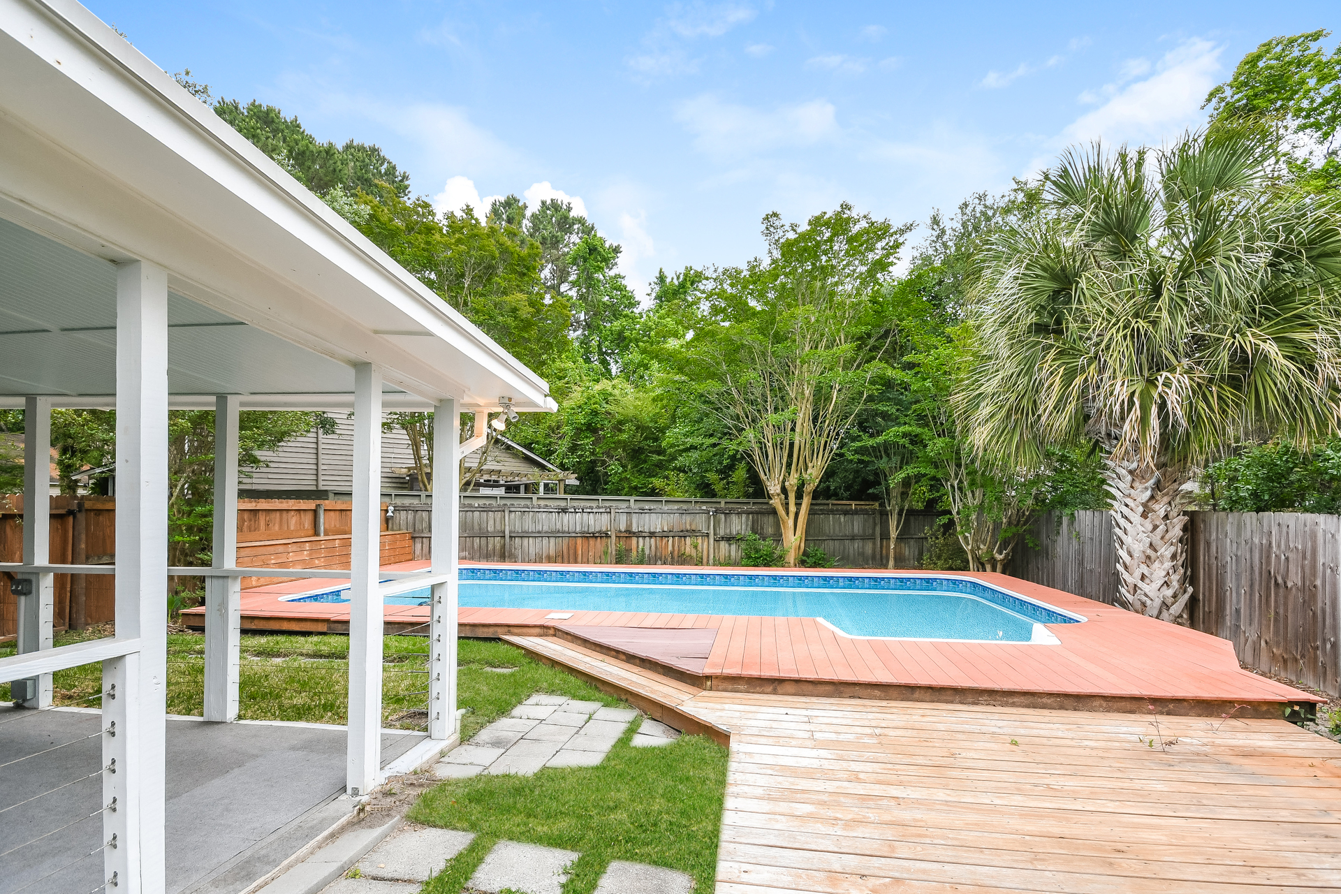 Photo 20 of 22 of 2054 Willowdale Ct, Mount Pleasant, SC