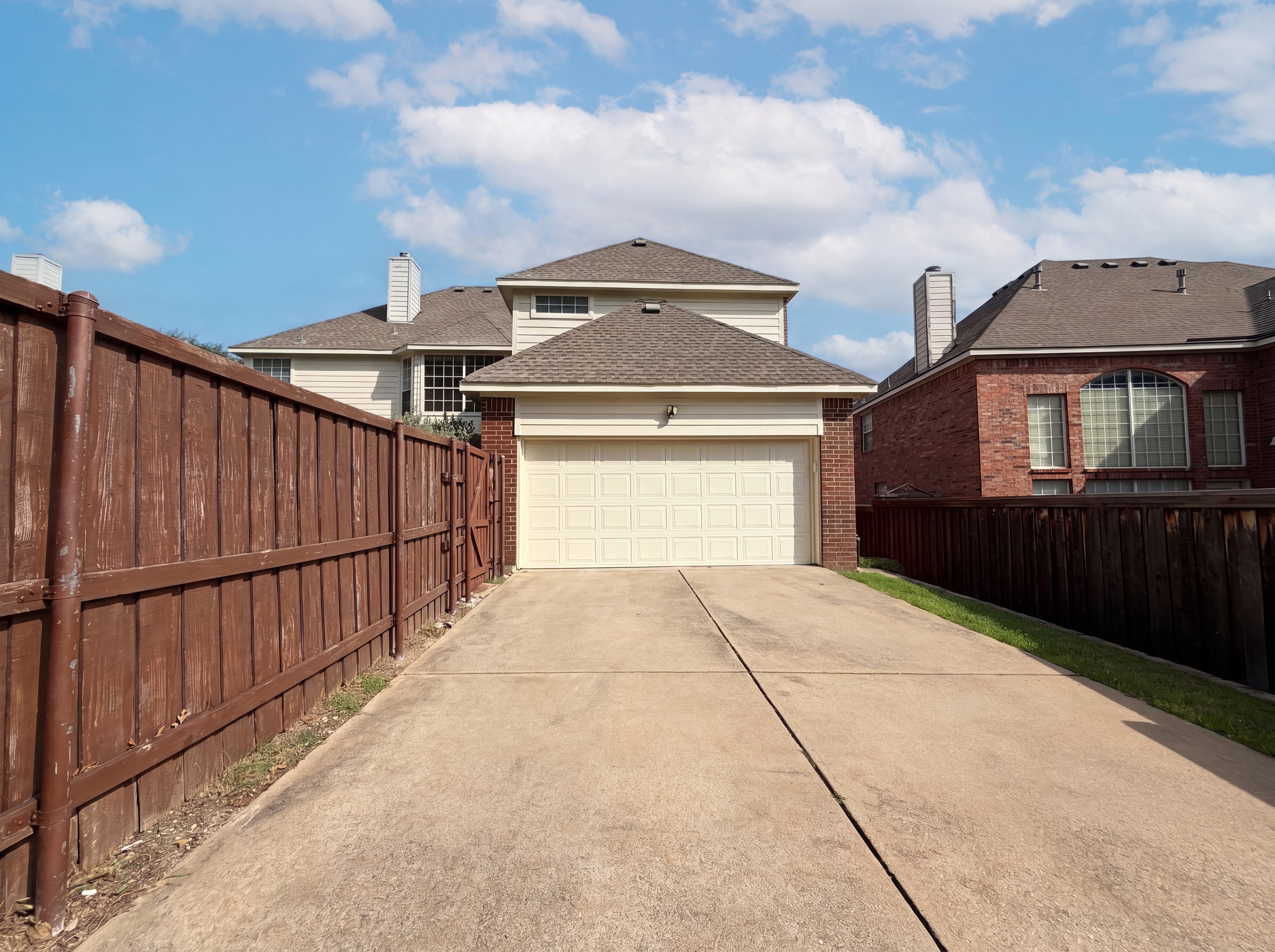 Photo 31 of 33 of 1429 Greenbriar Dr, Allen, TX