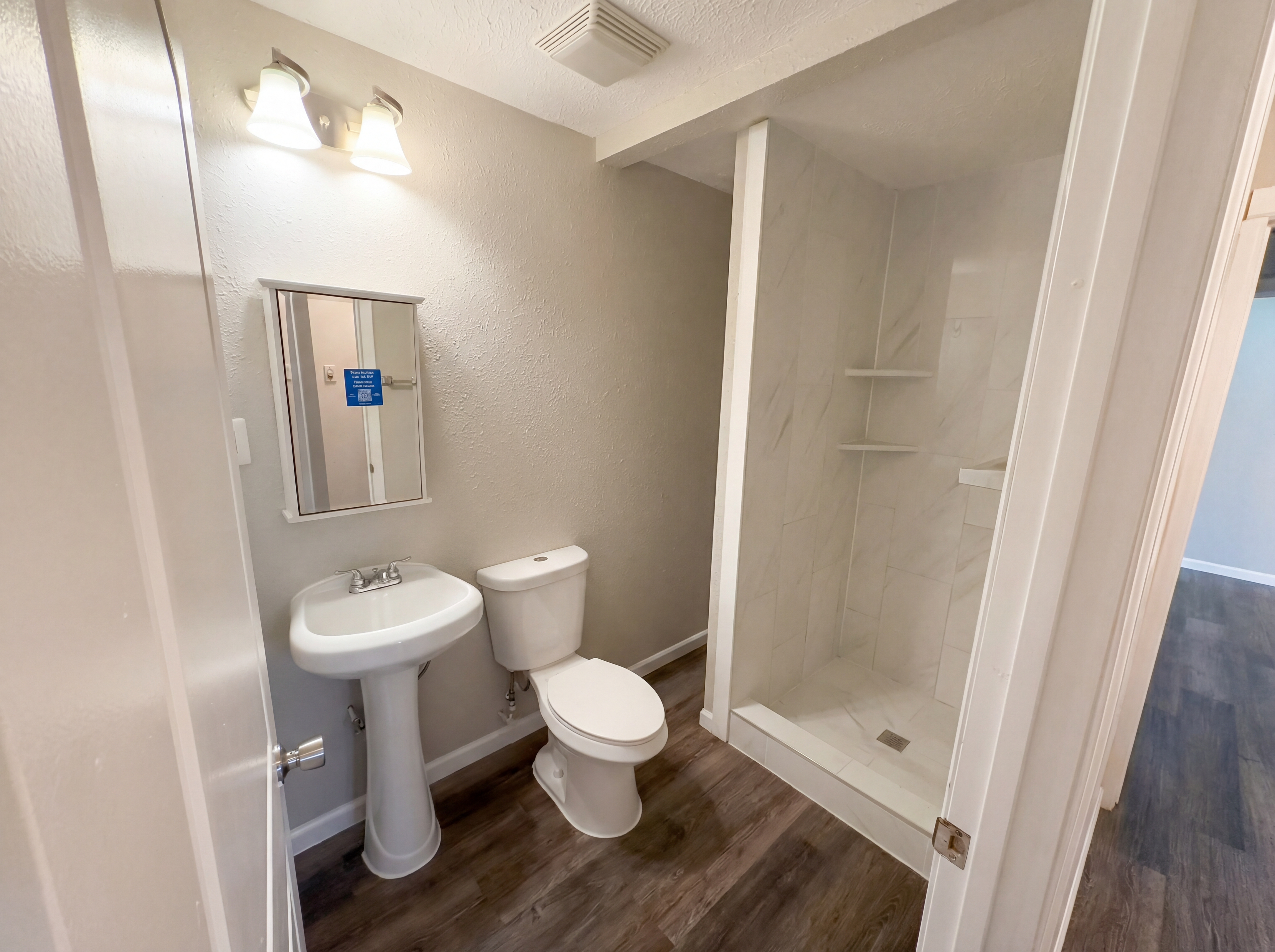 Photo 13 of 21 of 2122 Danbury Dr, Indianapolis, IN