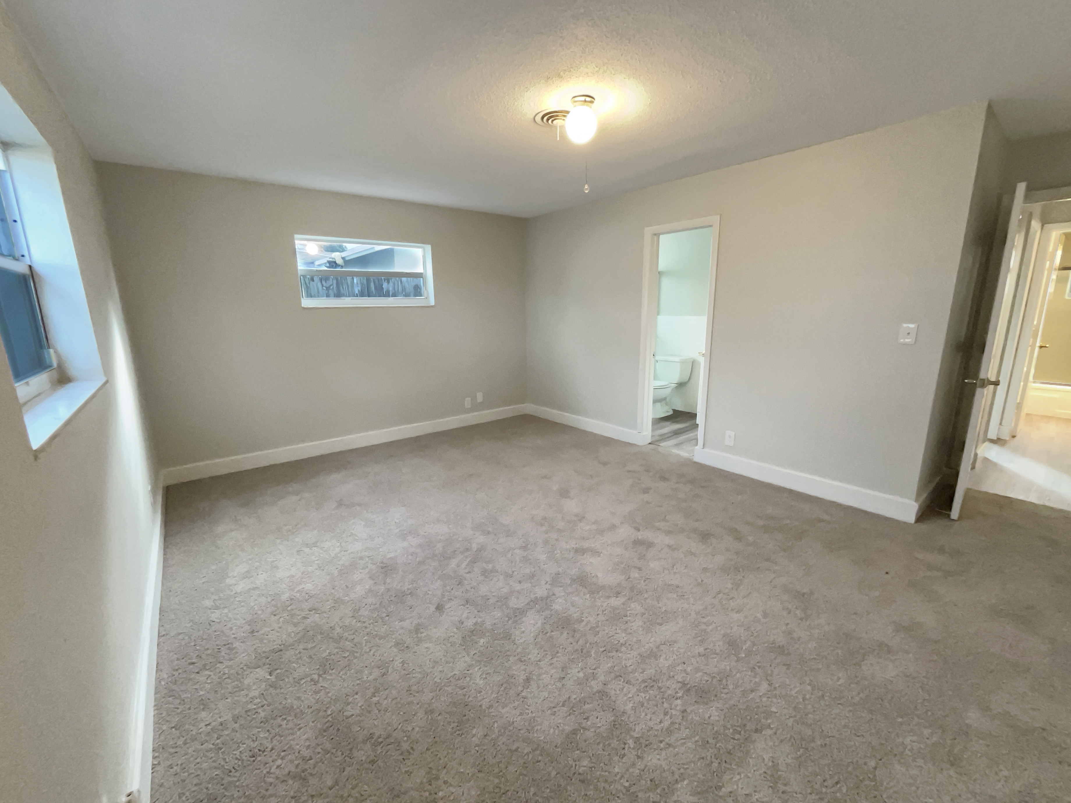 Photo 16 of 20 of 3765 NE 12th Ter, Pompano Beach, FL