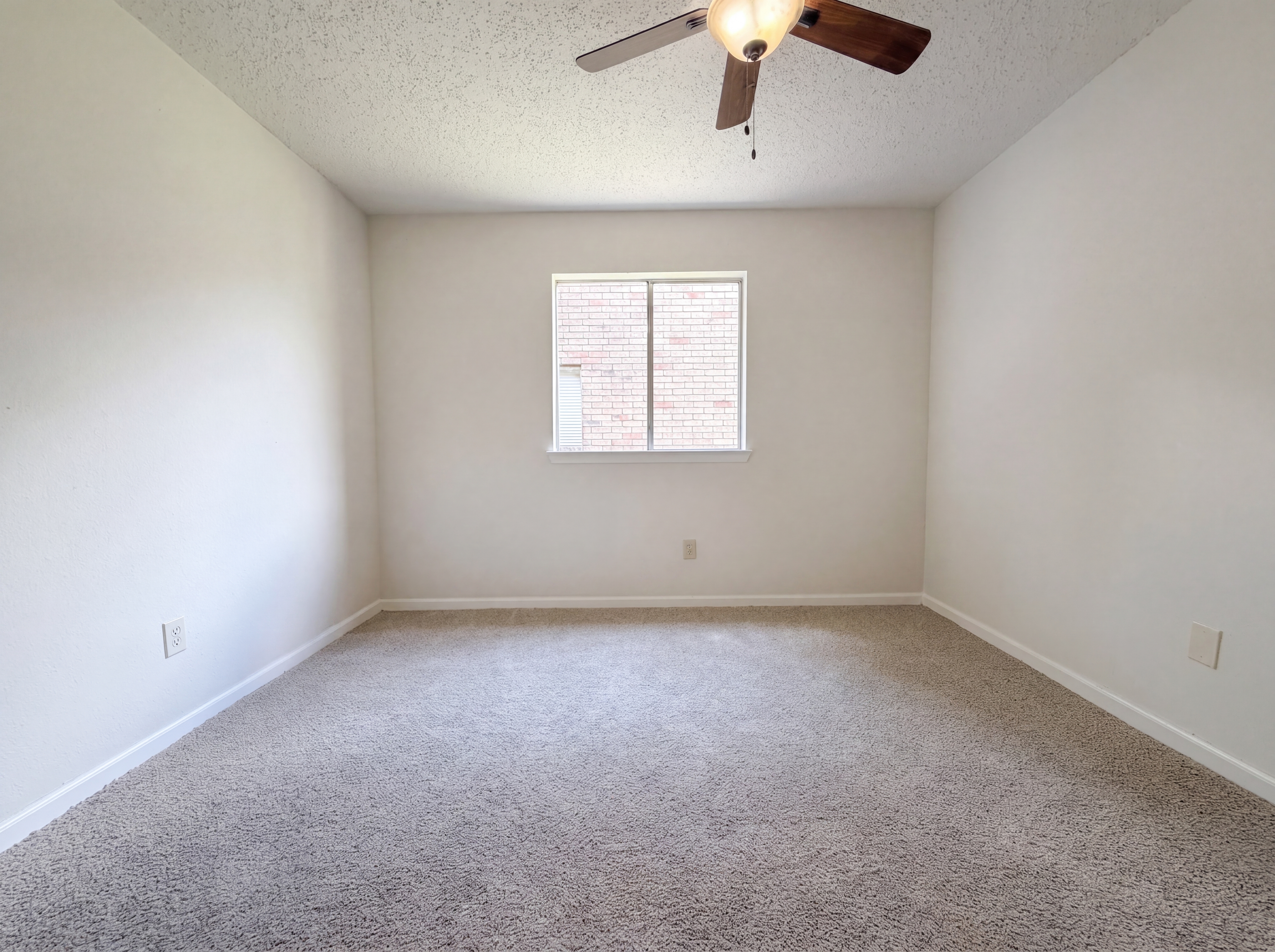 Photo 7 of 16 of 21403 Park Bishop Dr, Katy, TX