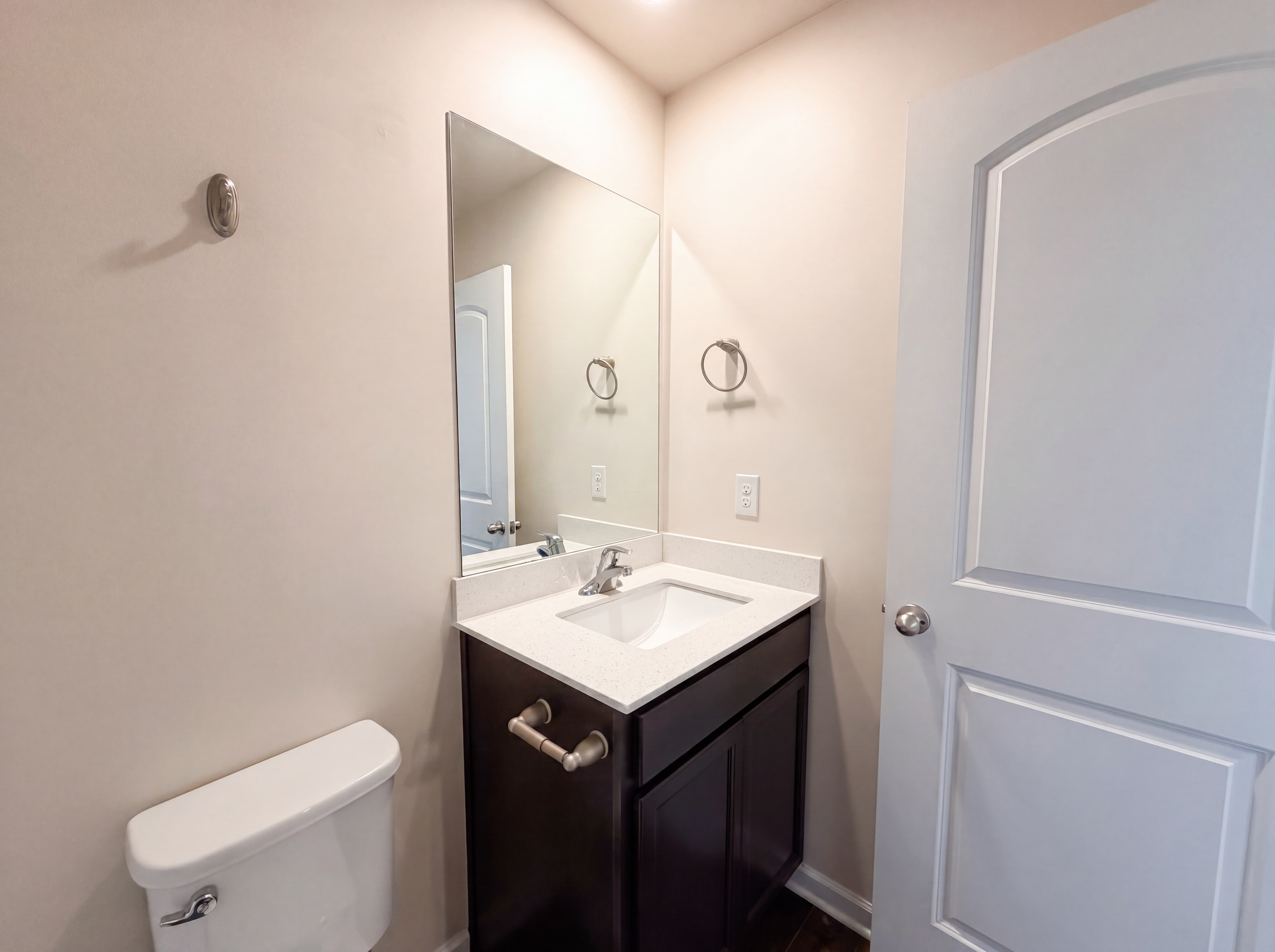 Photo 13 of 19 of 107 David Bolin Dr, La Vergne, TN