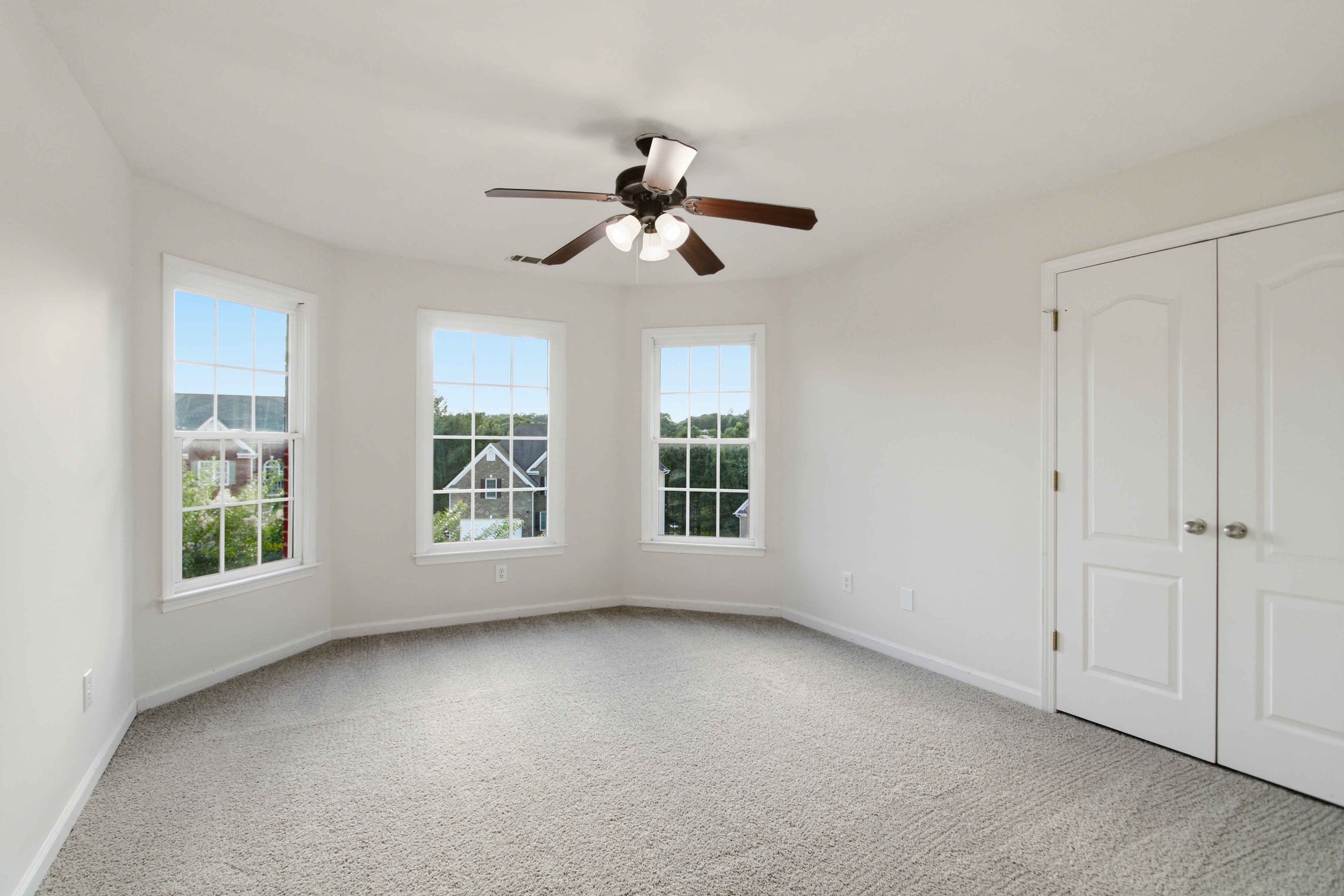 Photo 32 of 61 of 1028 River Forest Pt, Lawrenceville, GA