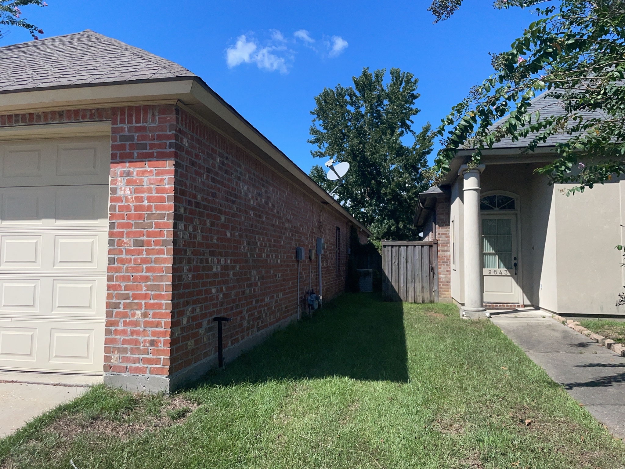 Photo 16 of 18 of 2621 Middletowne Dr, Zachary, LA