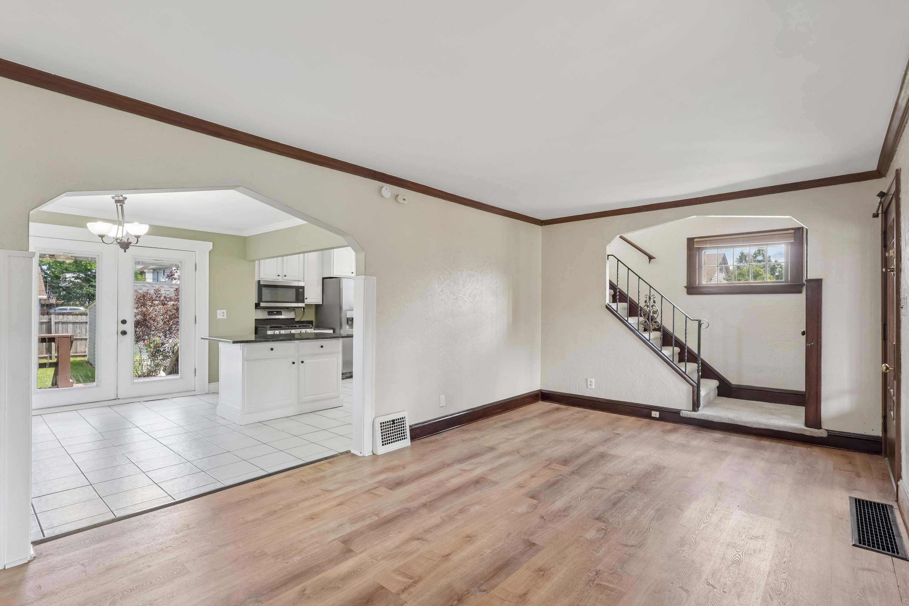 Photo 18 of 46 of 14606 Bartter Ave, Cleveland, OH
