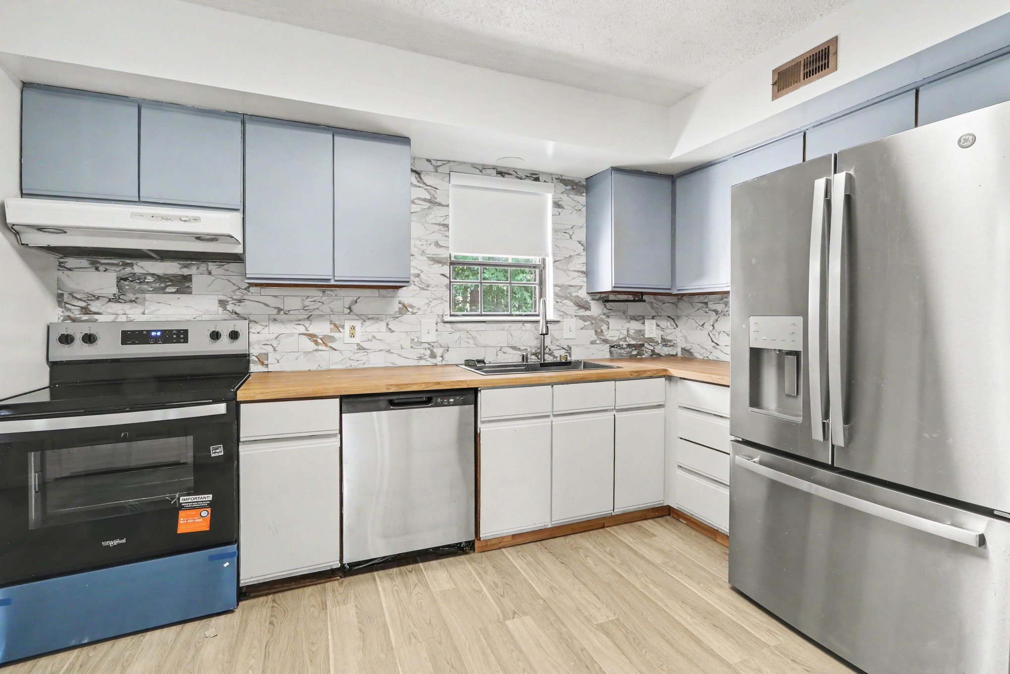 Photo 9 of 54 of 737 Fox Chase Cir, Bear, DE