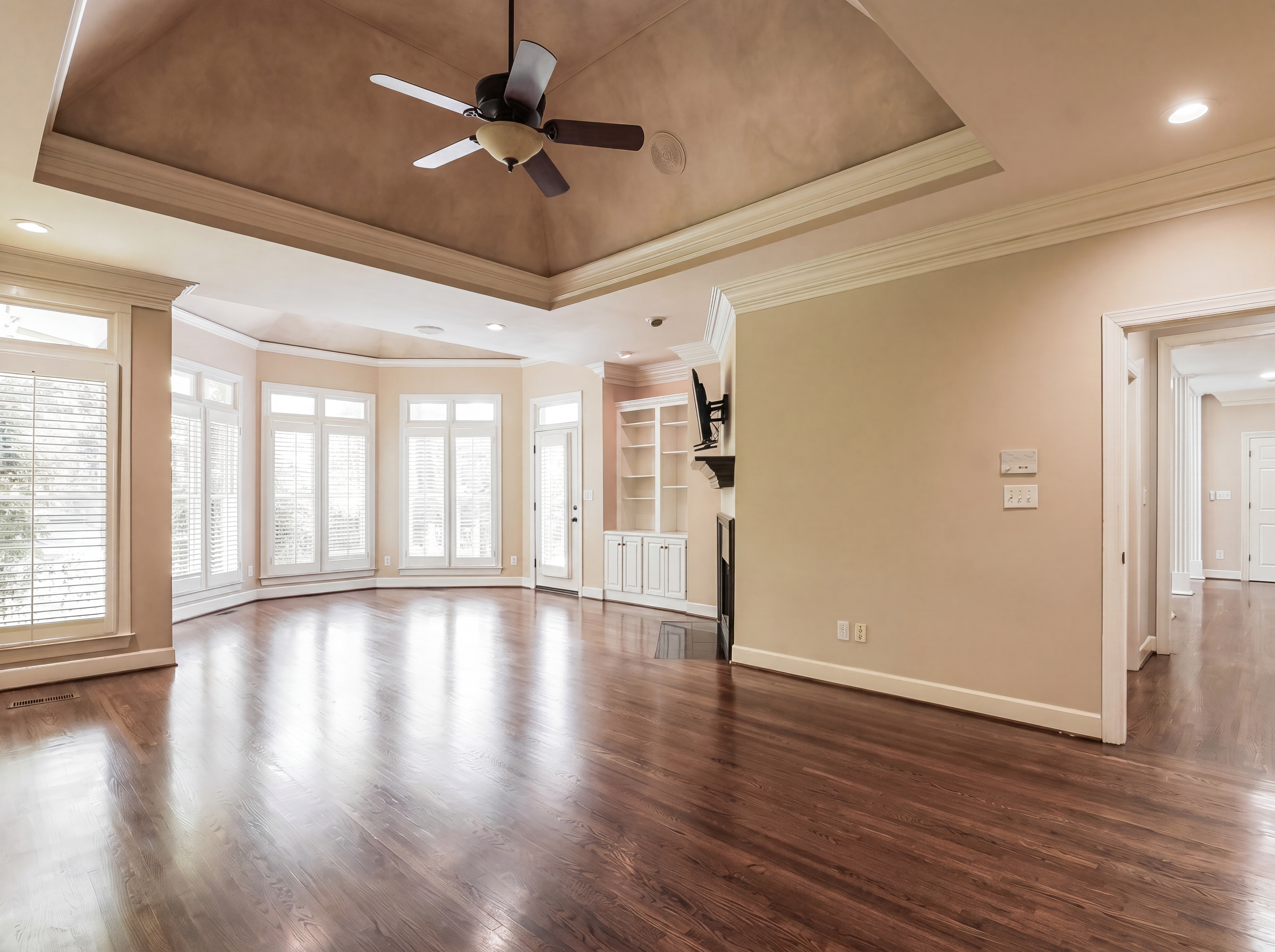 Photo 13 of 35 of 5064 Greystone Way, Hoover, AL
