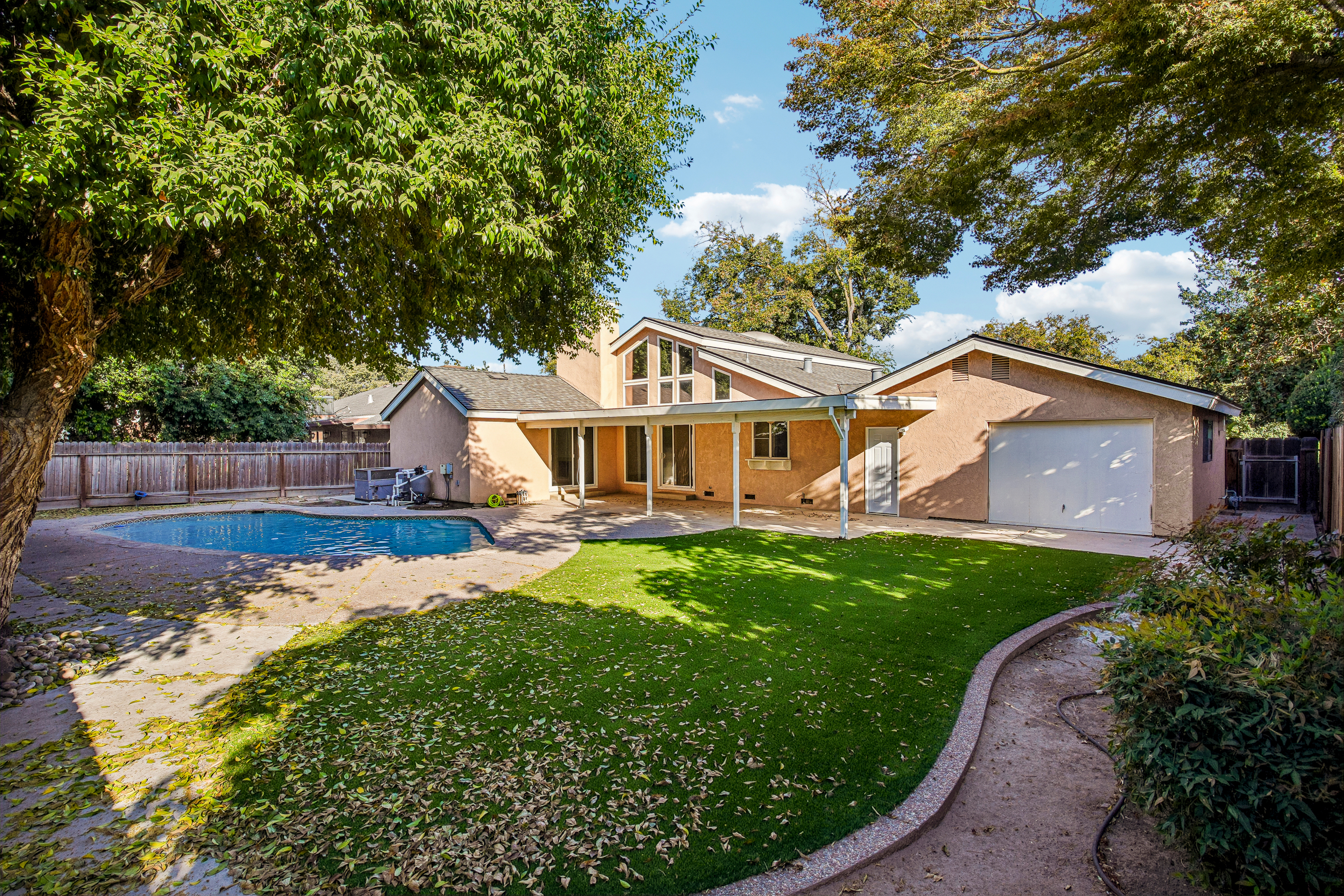 Photo 30 of 31 of 2100 Sandpoint Dr, Modesto, CA