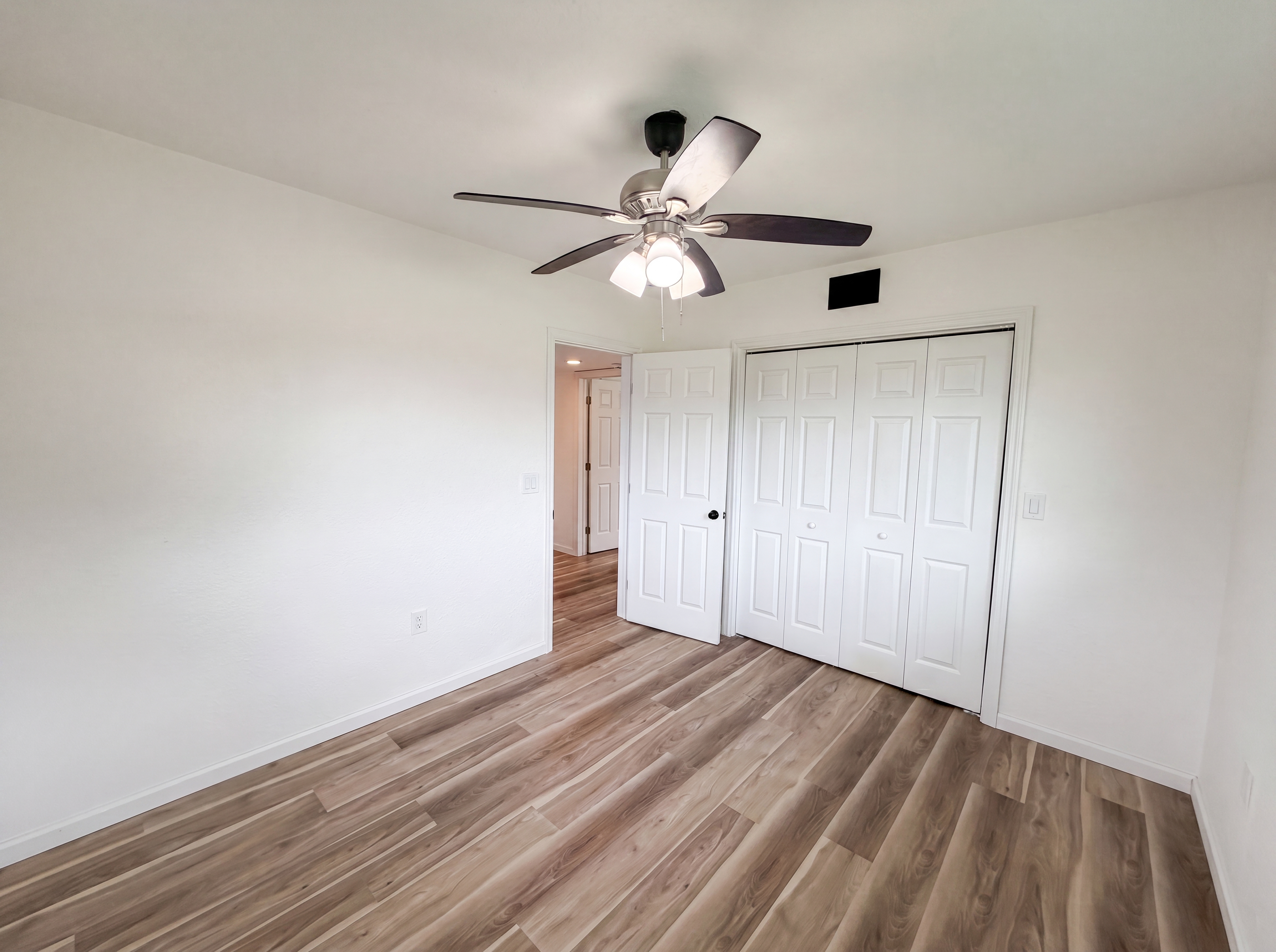 Photo 6 of 19 of 567 Baywood Dr N, Dunedin, FL