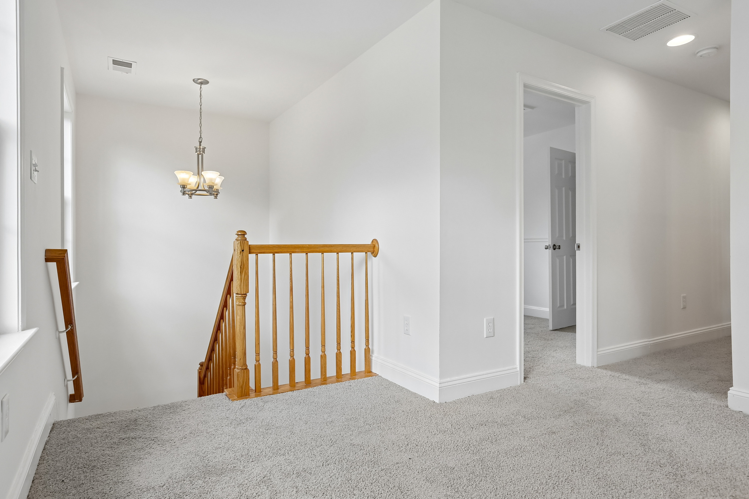 Photo 14 of 40 of 7736 Woodlawn Ave, Pasadena, MD