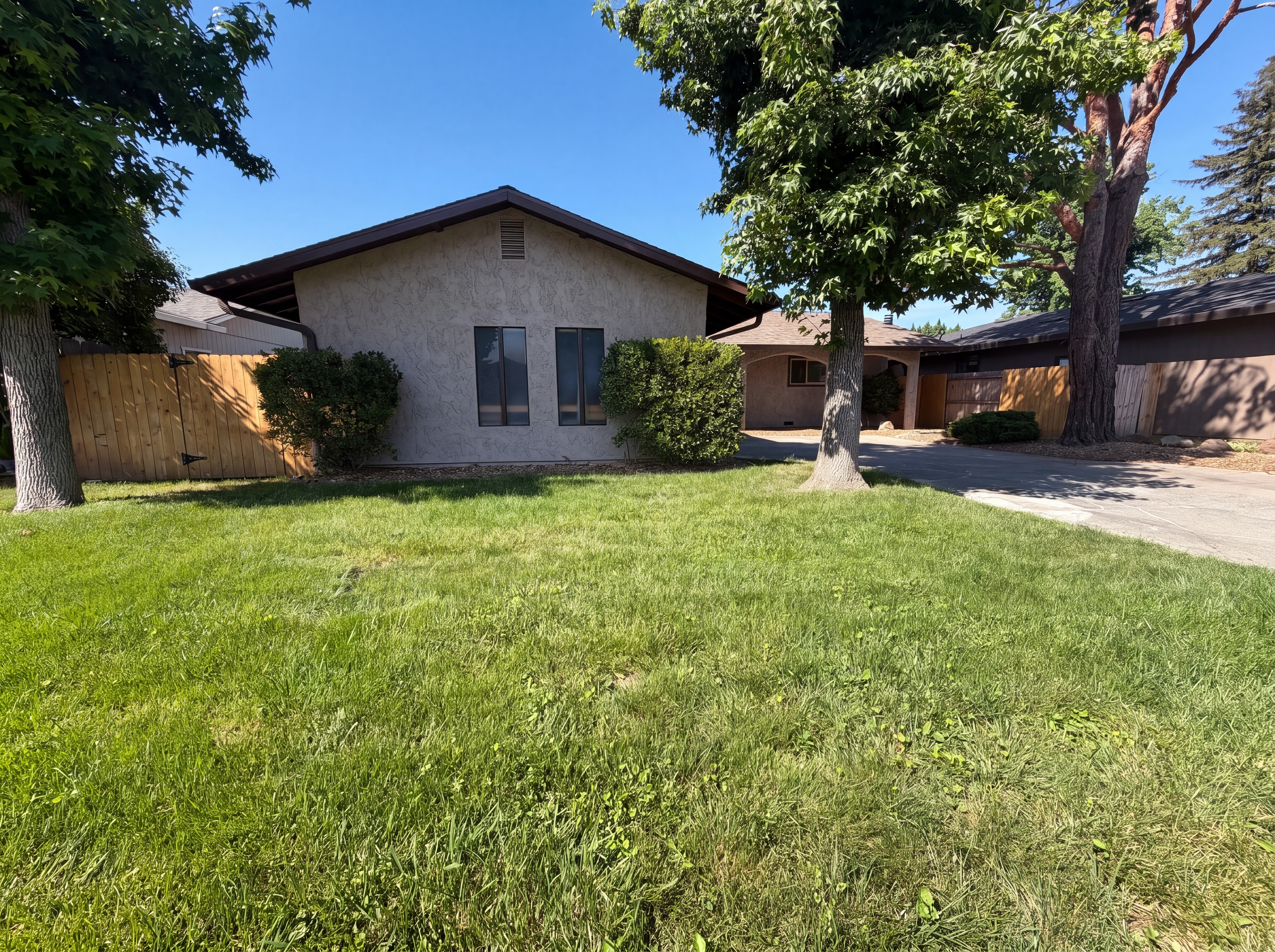 Photo 16 of 20 of 831 Shepard Ln, Chico, CA