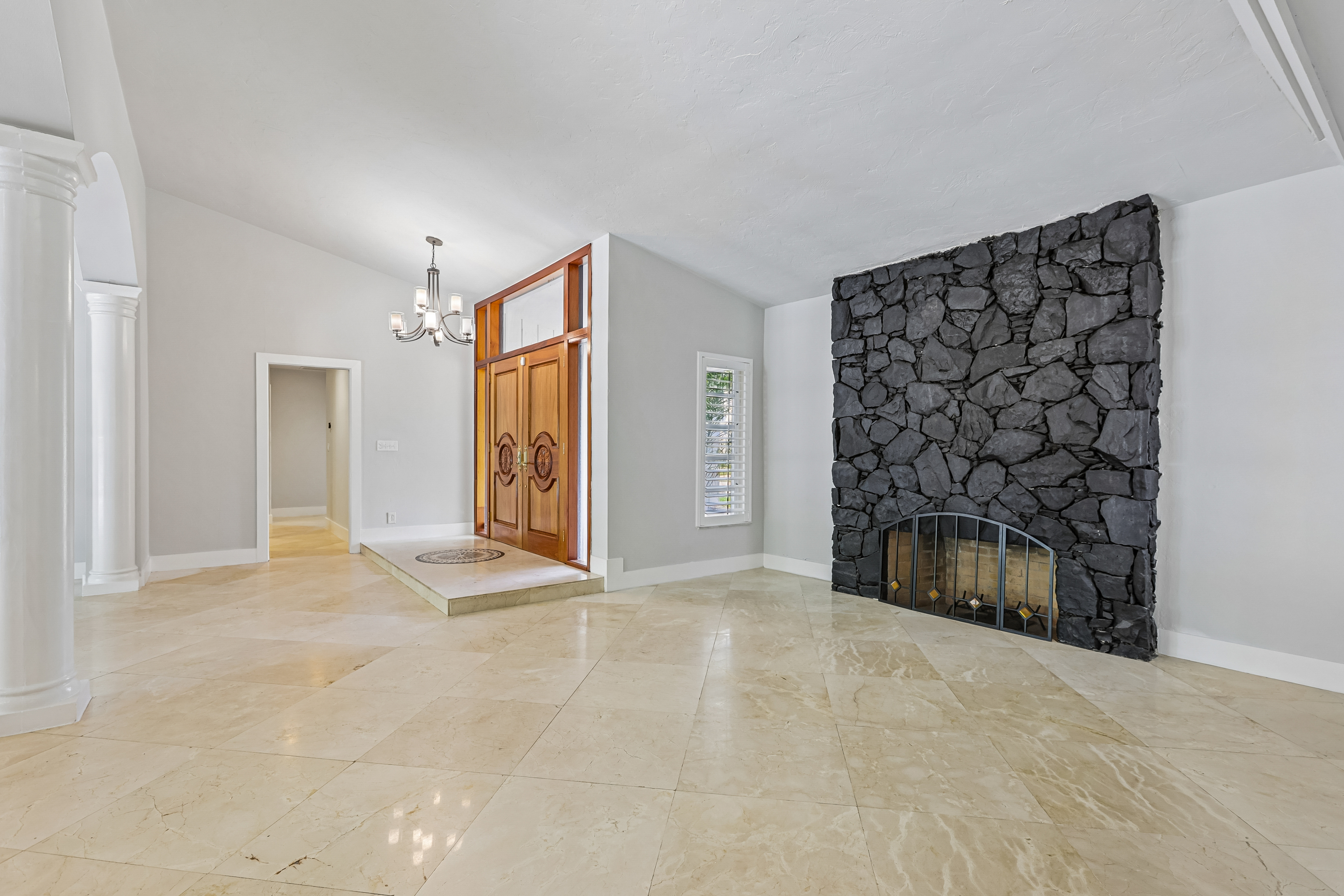 Photo 8 of 75 of 7745 SW 183rd Ter, Palmetto Bay, FL