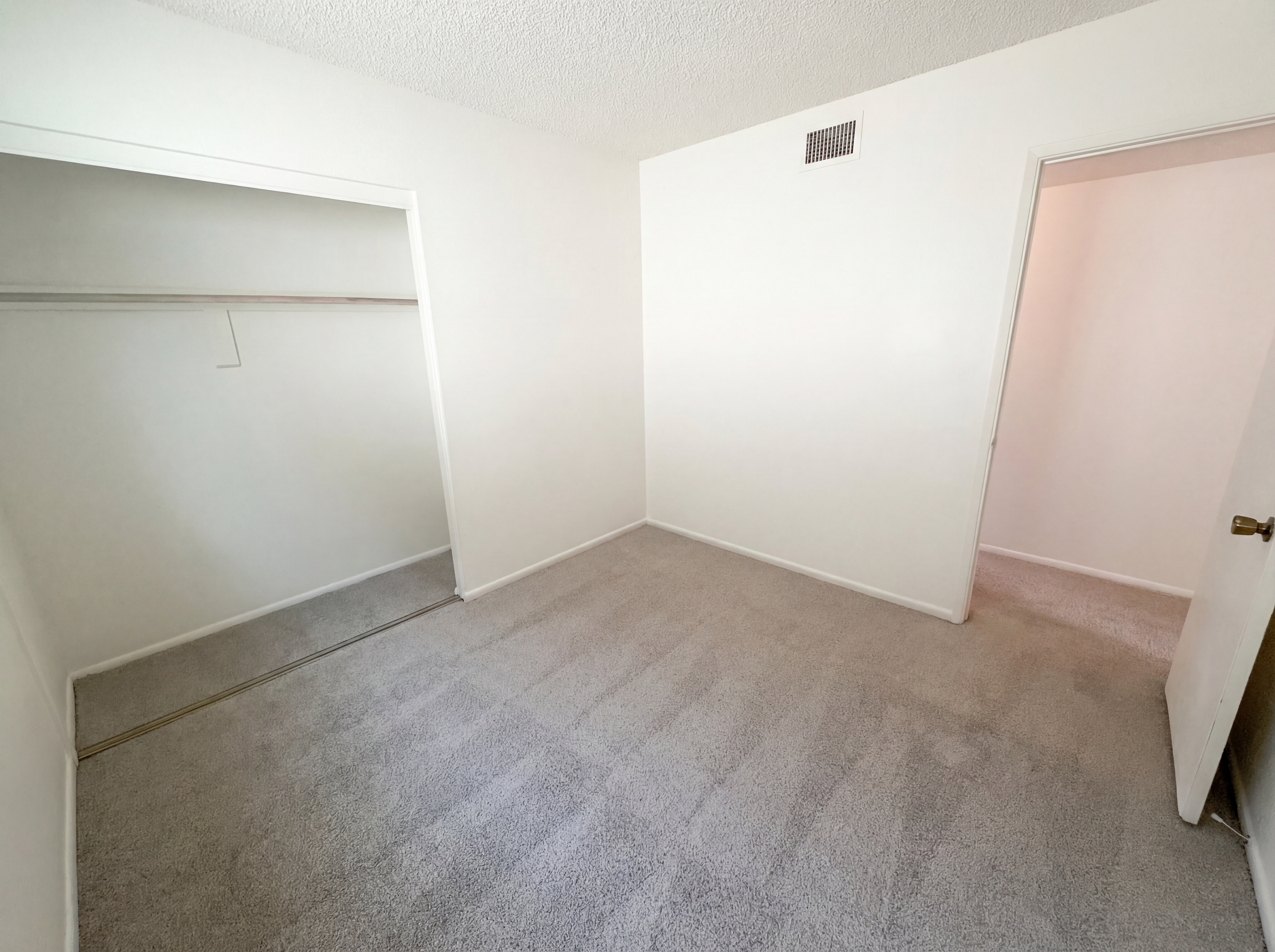 Photo 4 of 24 of 4150 W Medlock Dr, Phoenix, AZ