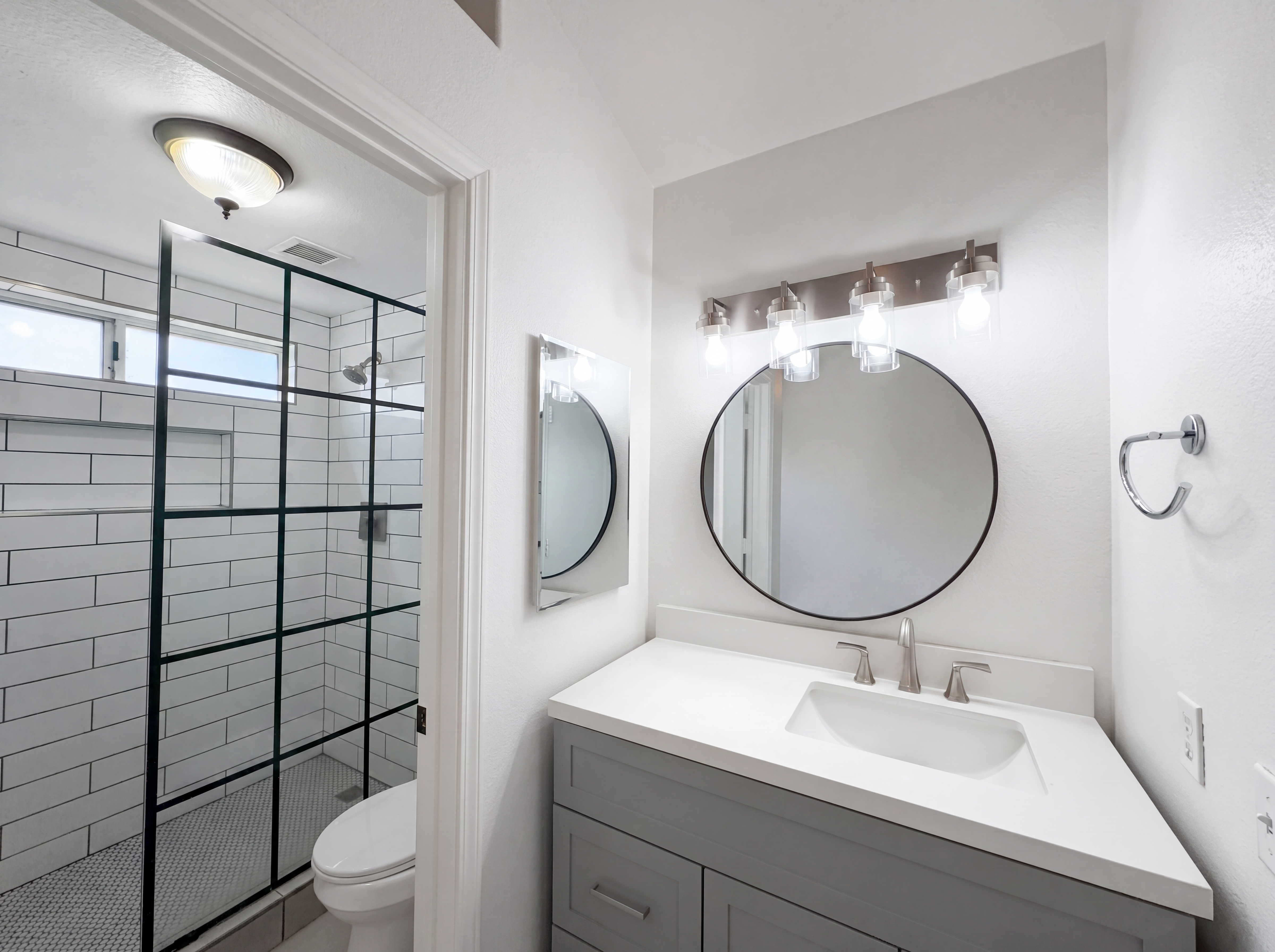 Photo 6 of 21 of 1114 S Tiago Dr, Gilbert, AZ