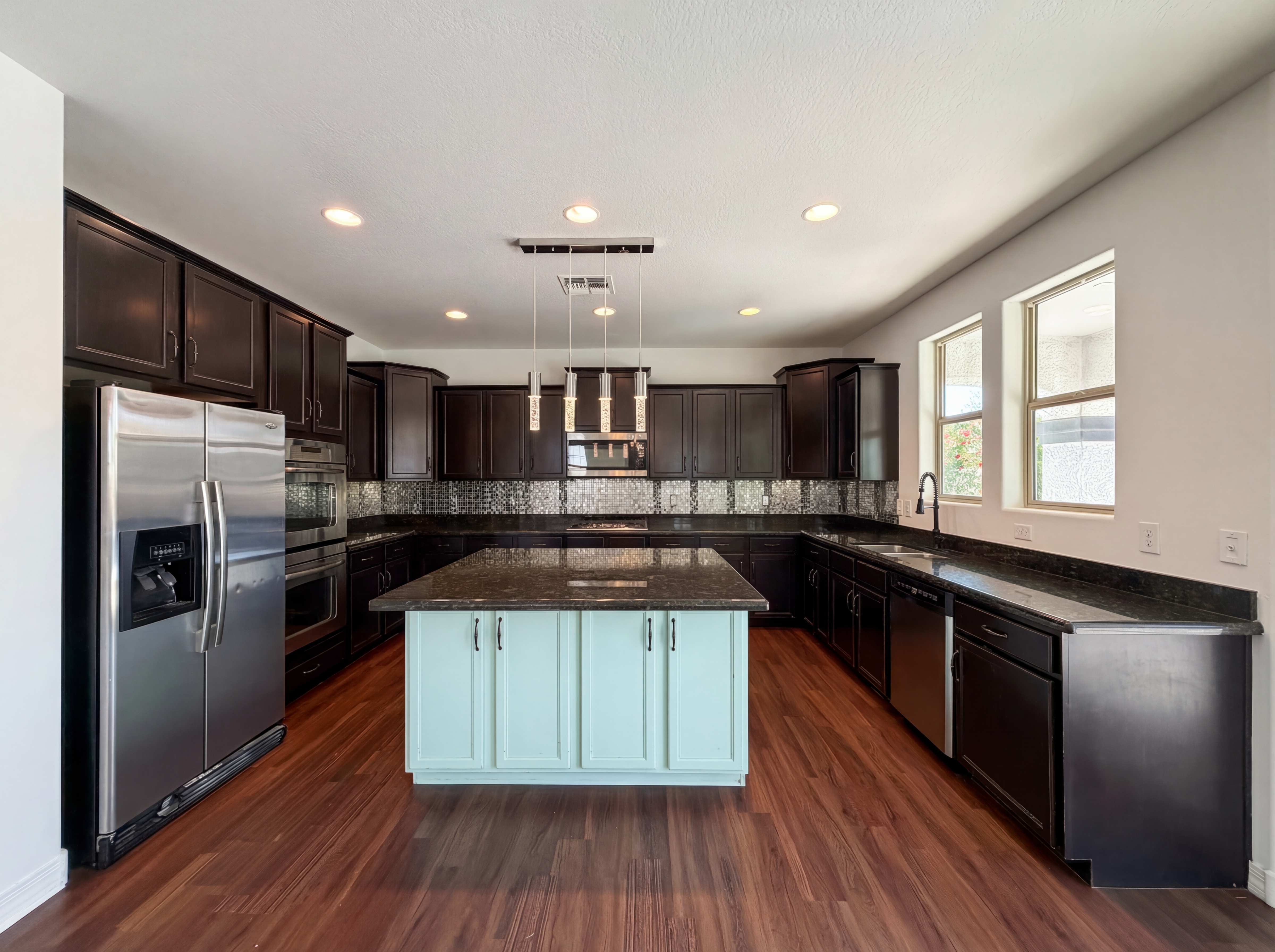 Photo 8 of 38 of 1945 E Mia Ln, Gilbert, AZ