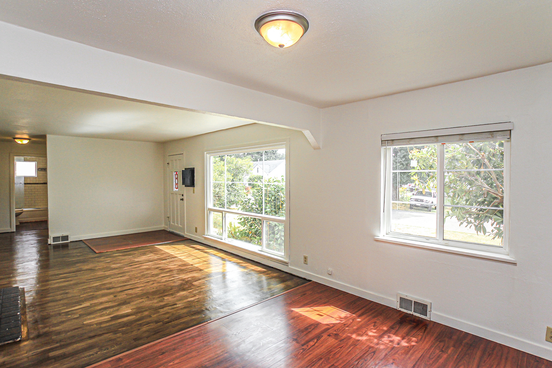 Photo 19 of 21 of 6426 S G St, Tacoma, WA