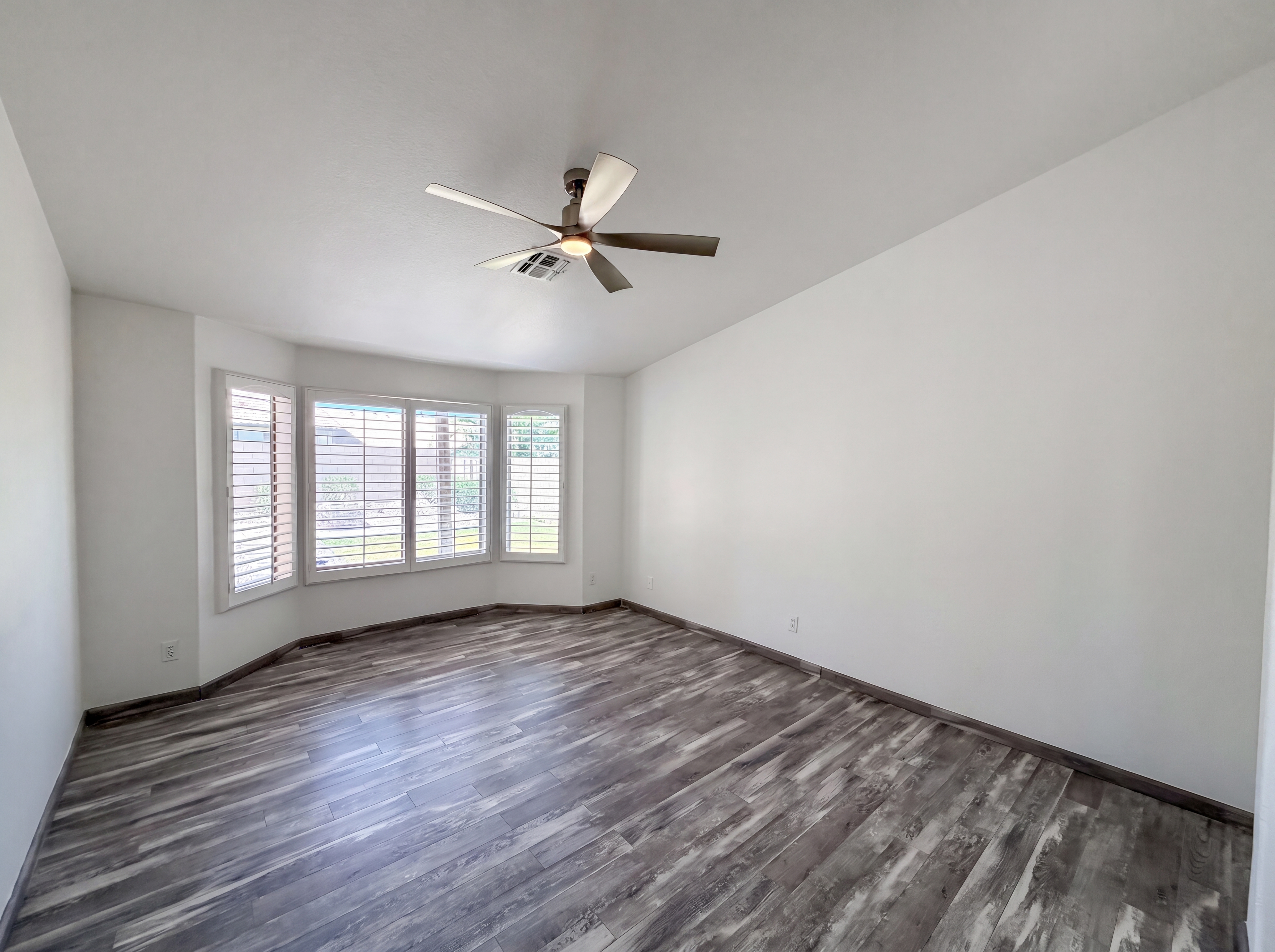 Photo 10 of 21 of 96 S Monterey St, Gilbert, AZ