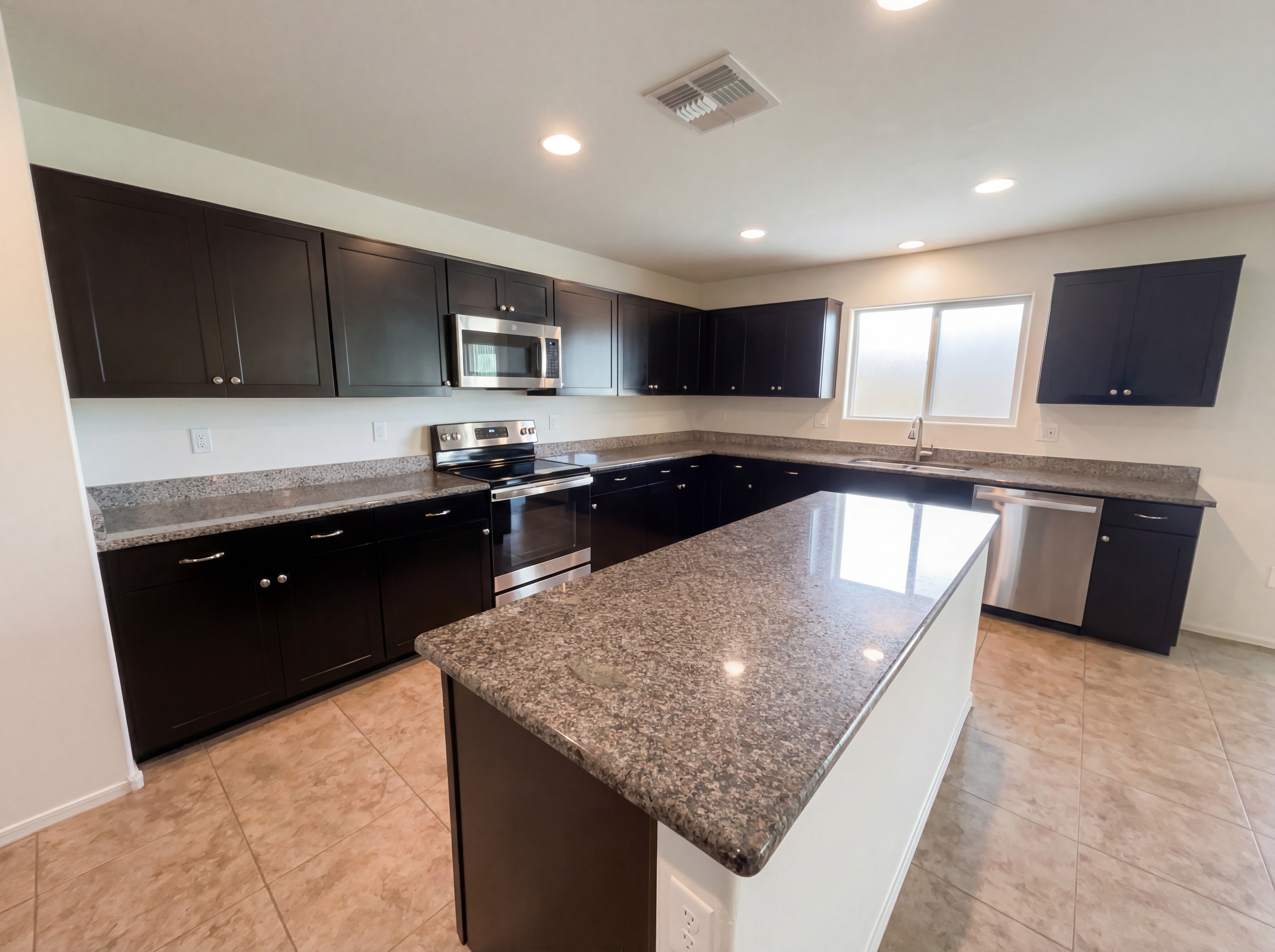 Photo 9 of 22 of 11600 W Granville Dr, Marana, AZ