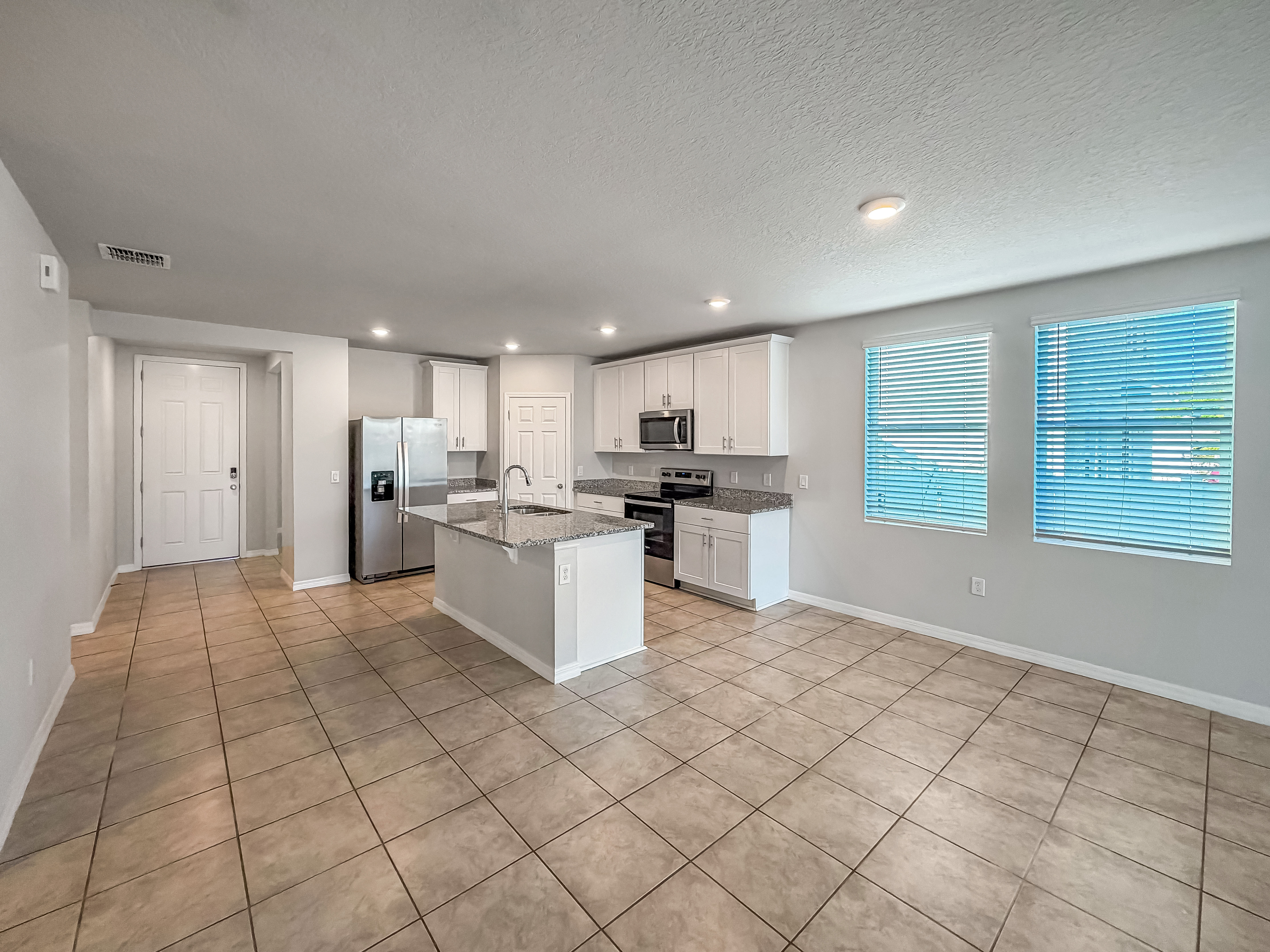 Photo 10 of 14 of 868 Teton St, Haines City, FL