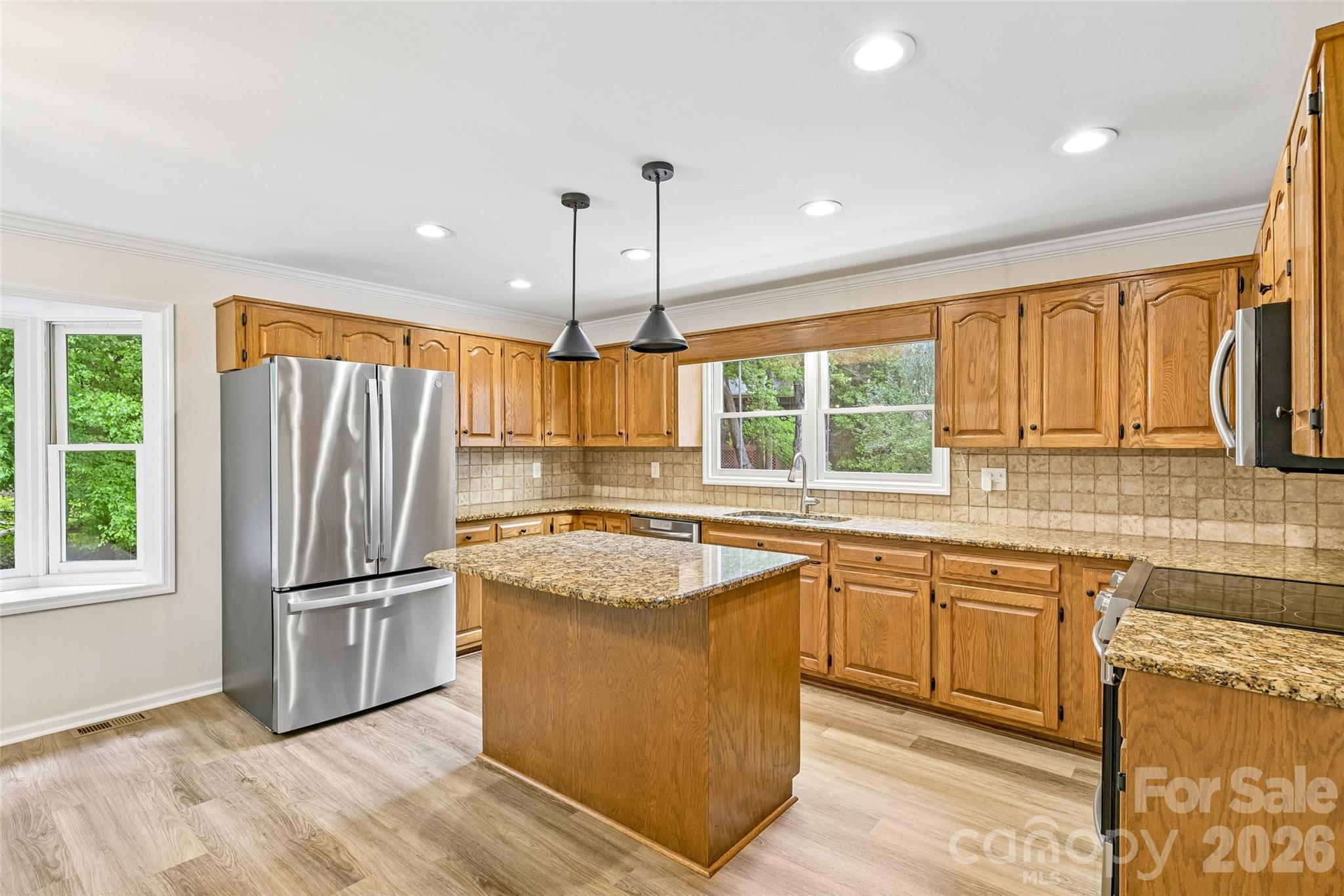Photo 11 of 50 of 561 Briarwood Rd, Lancaster, SC