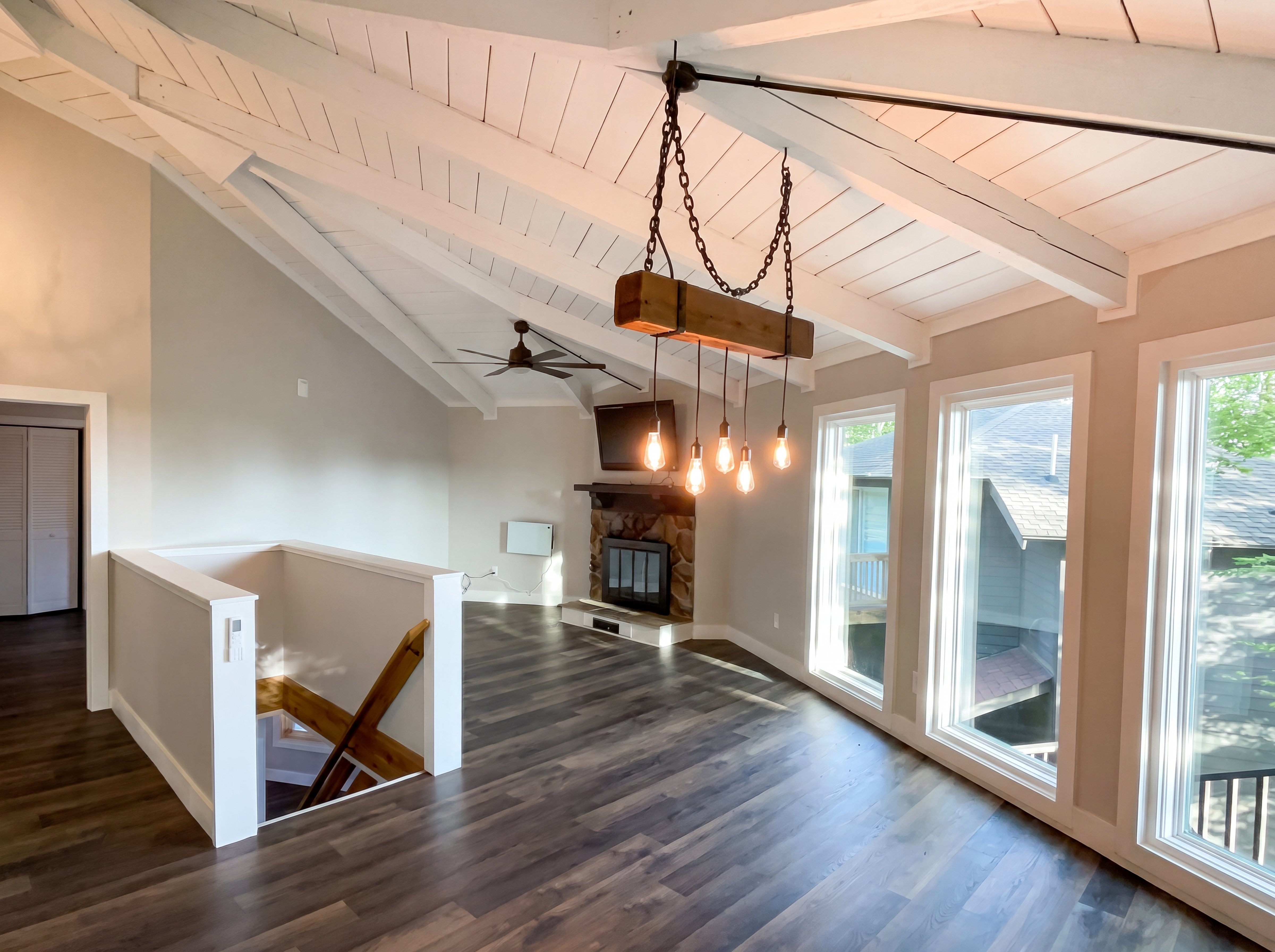 Photo 7 of 19 of 119 Beechwood Ln, Beech Mountain, NC