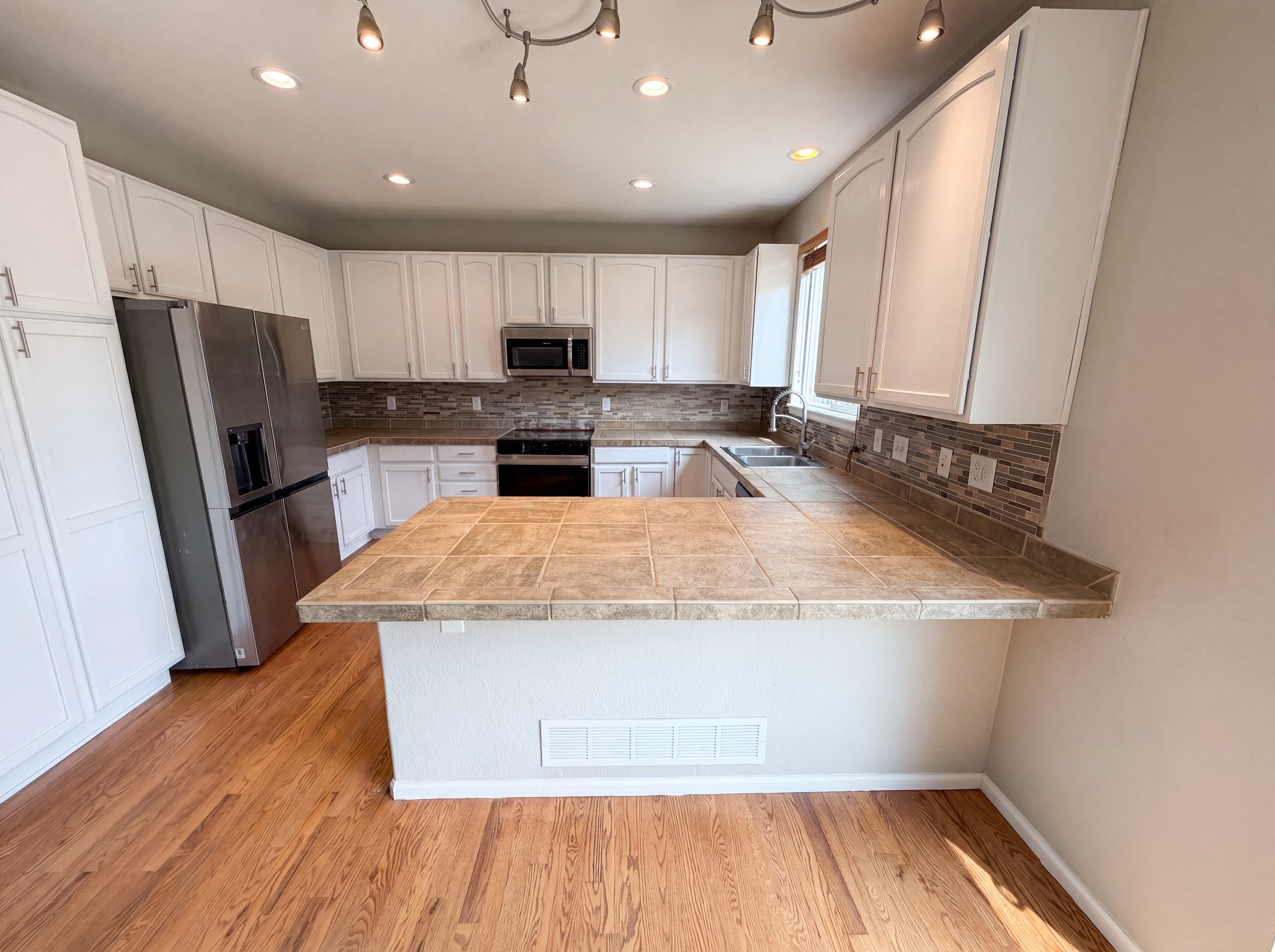 Photo 26 of 34 of 10494 Ouray St, Commerce City, CO