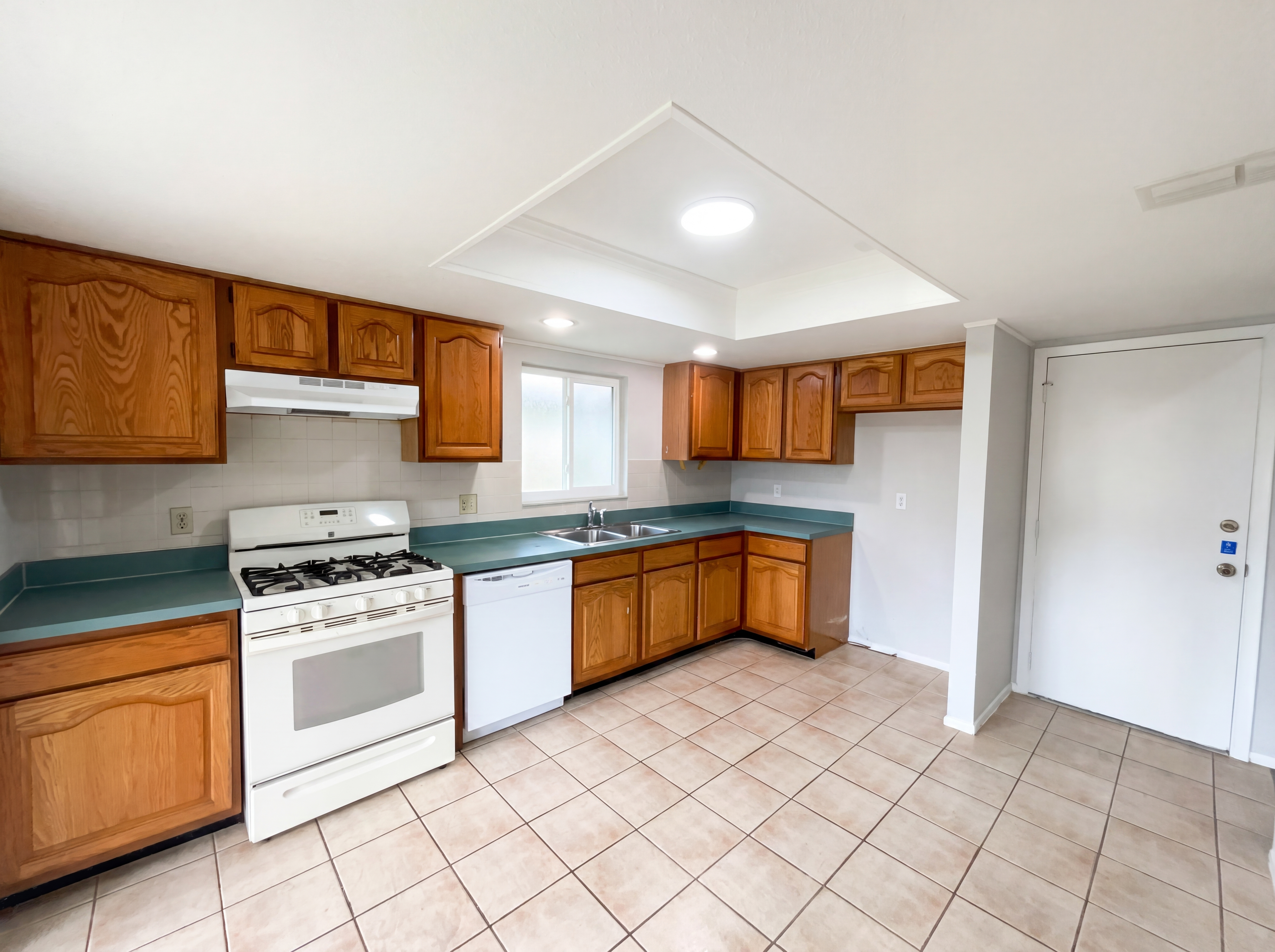 Photo 6 of 23 of 5508 Silent Brook Dr, Orlando, FL